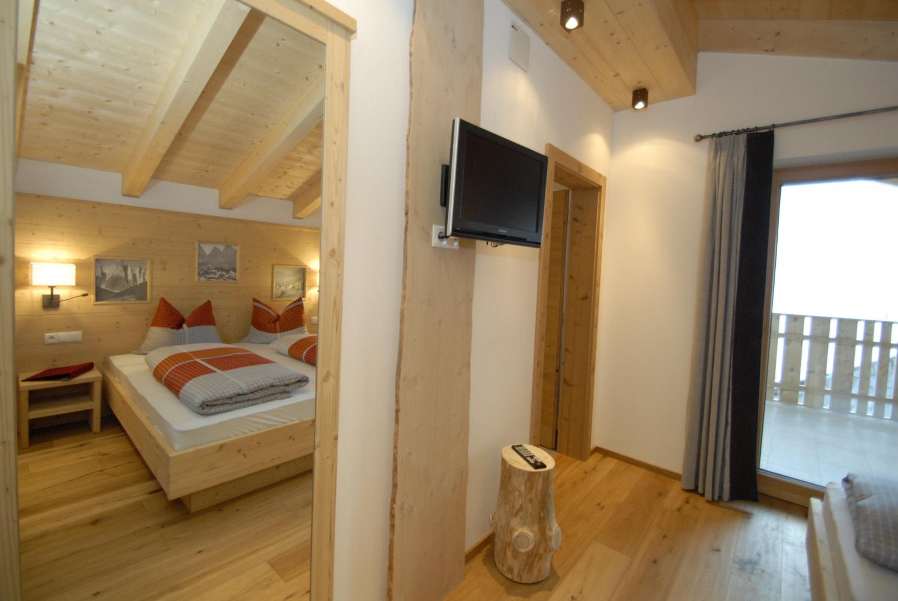 Superior Two-Bedroom Apartment with Balcony
