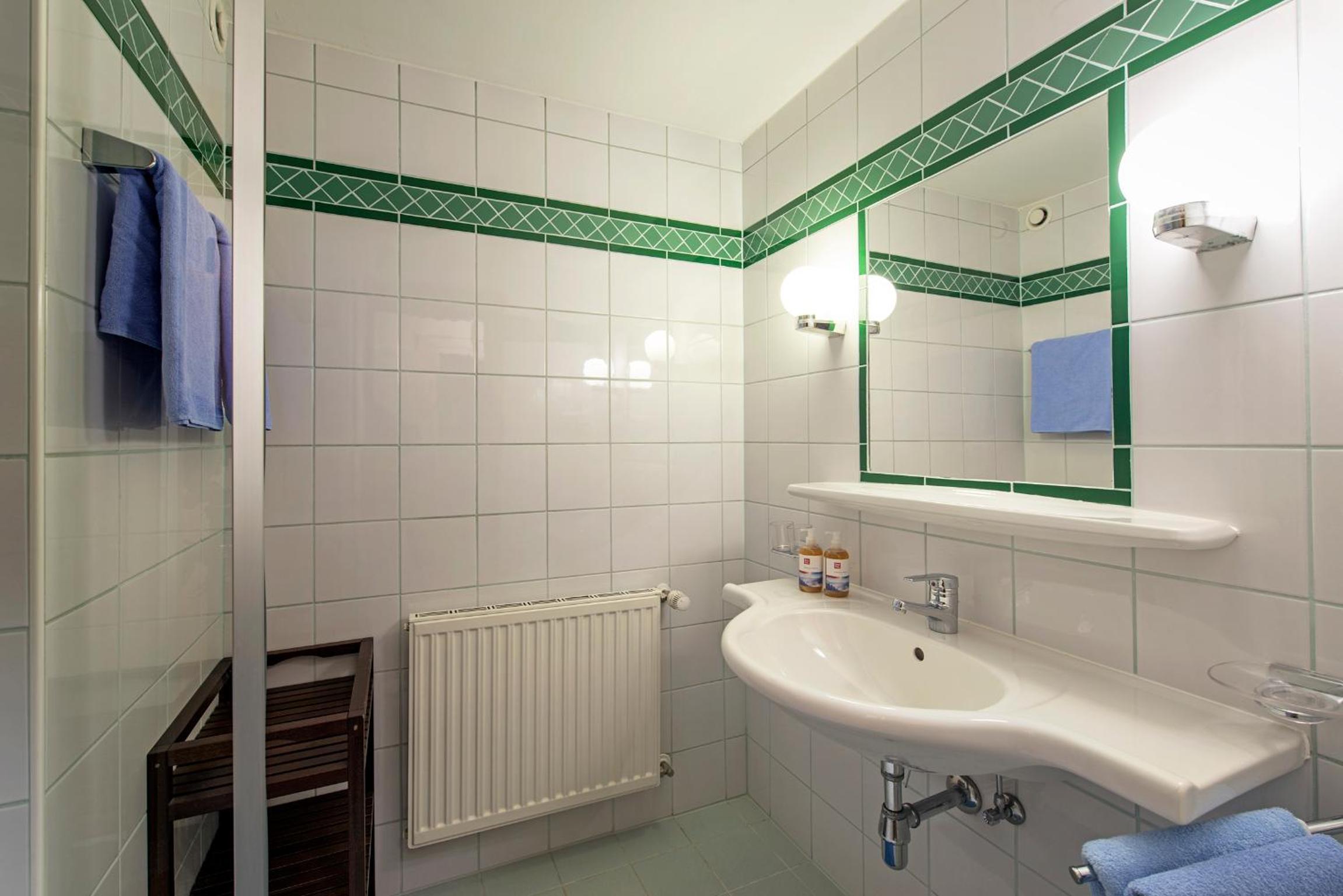 Superior Double or Twin Room - Photo 2