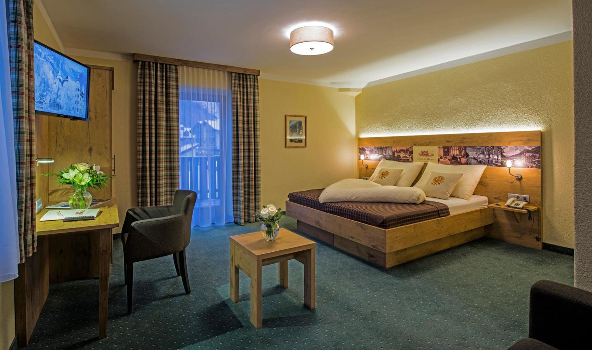 Large Double Room - Photo 2