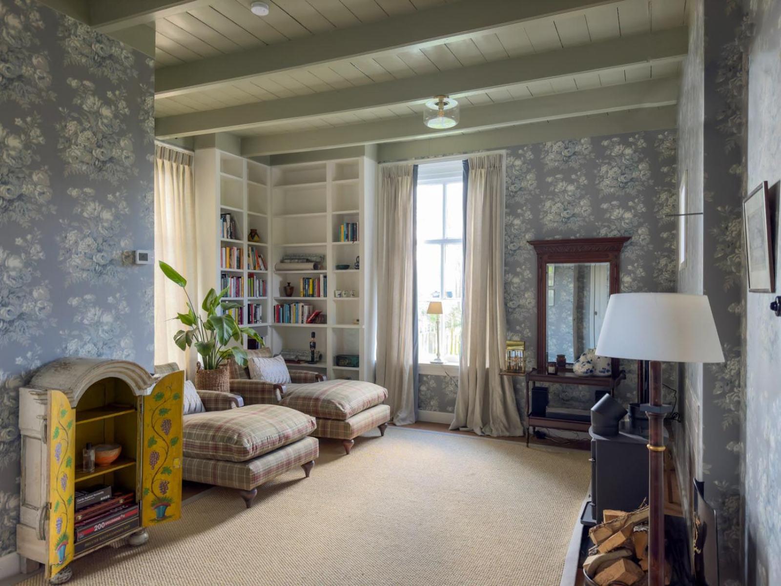 Three-Bedroom House photo 1