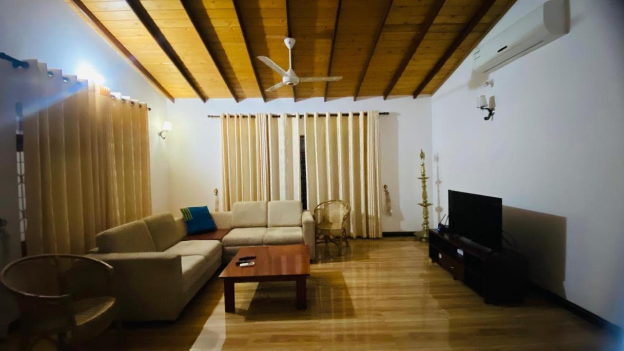 Budget Double Room photo 3