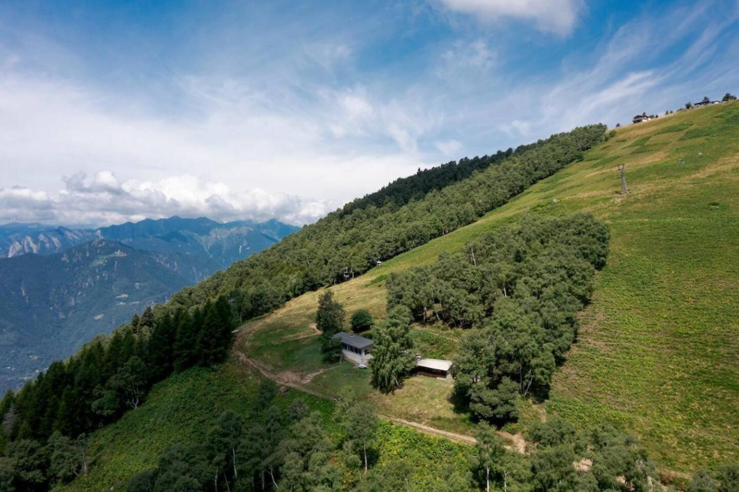 Three-Bedroom Chalet photo 2