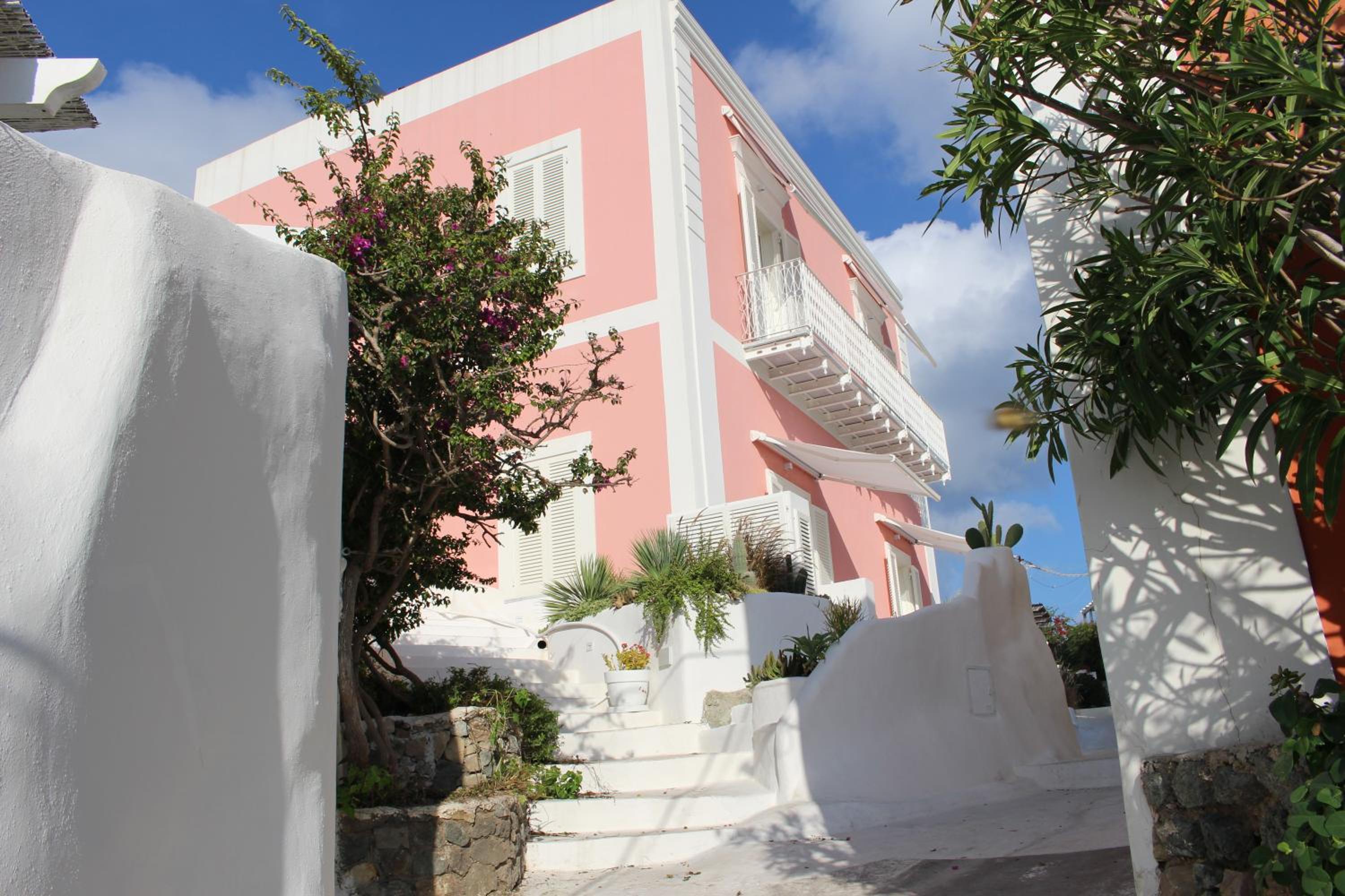 Double Room with Balcony and Sea View photo 3