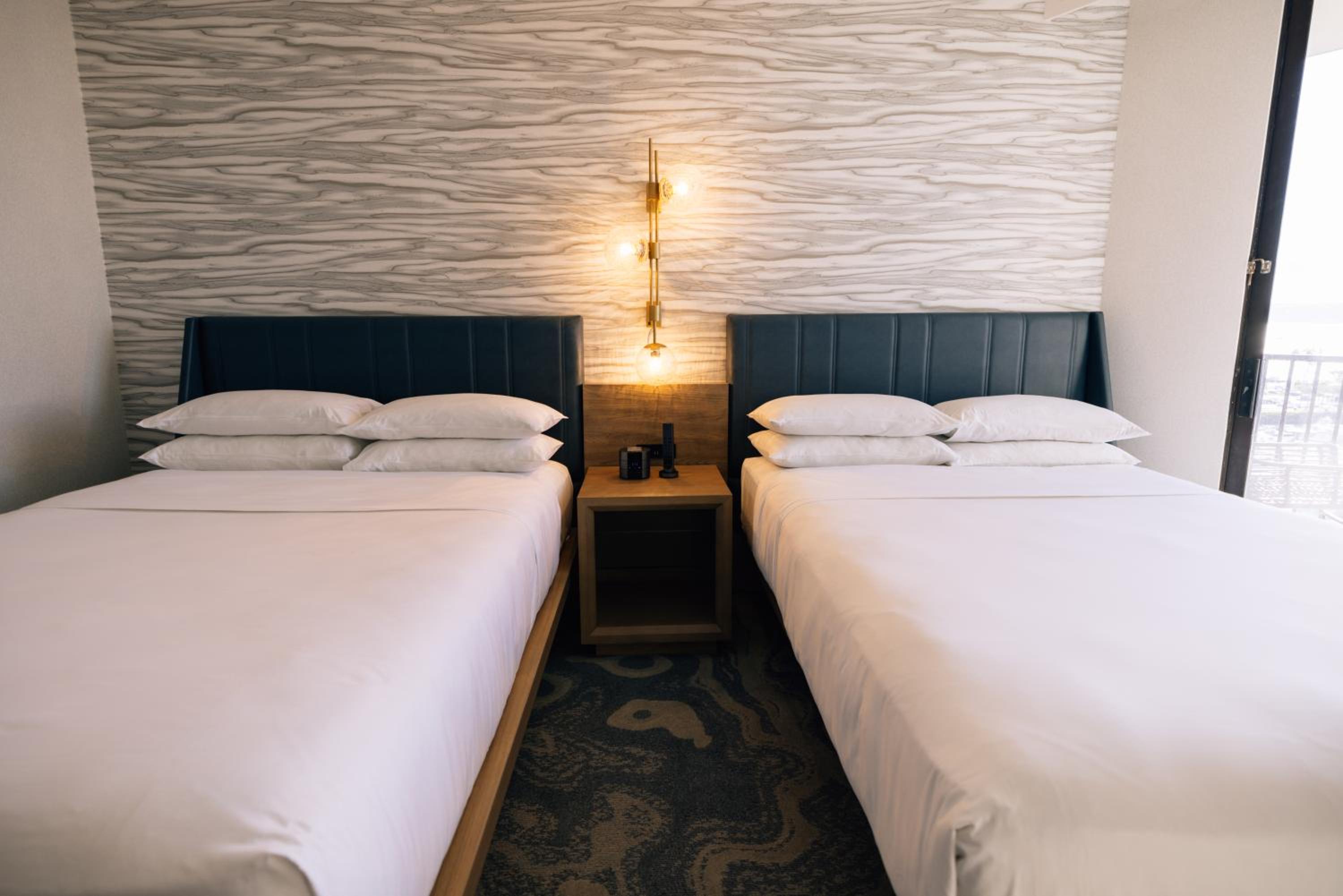 Double Room with Balcony - Mobility Accessible with Roll-In Shower photo 2