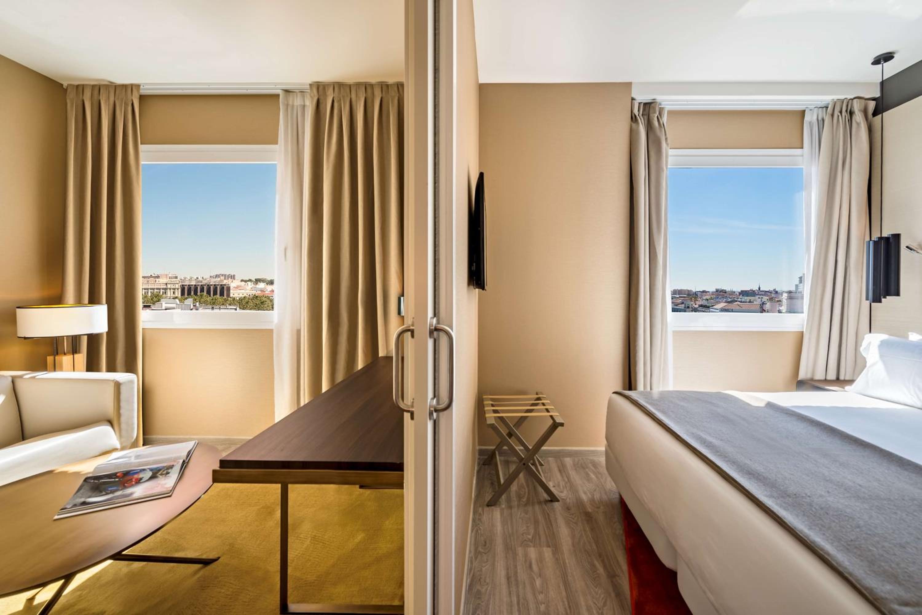 Junior Suite with Extra Bed thumbnail 6