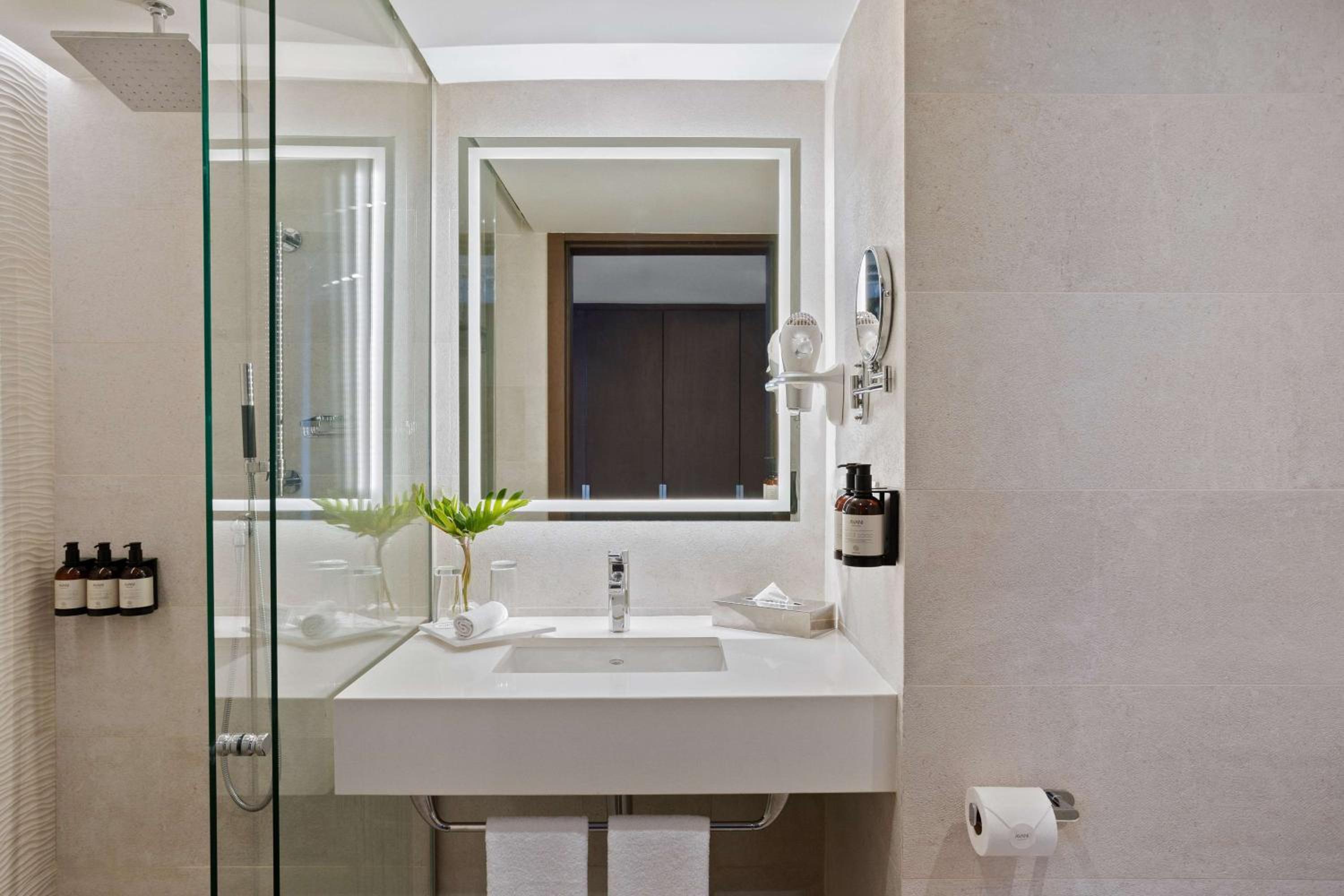 Superior Double Room Free Parking Promo
