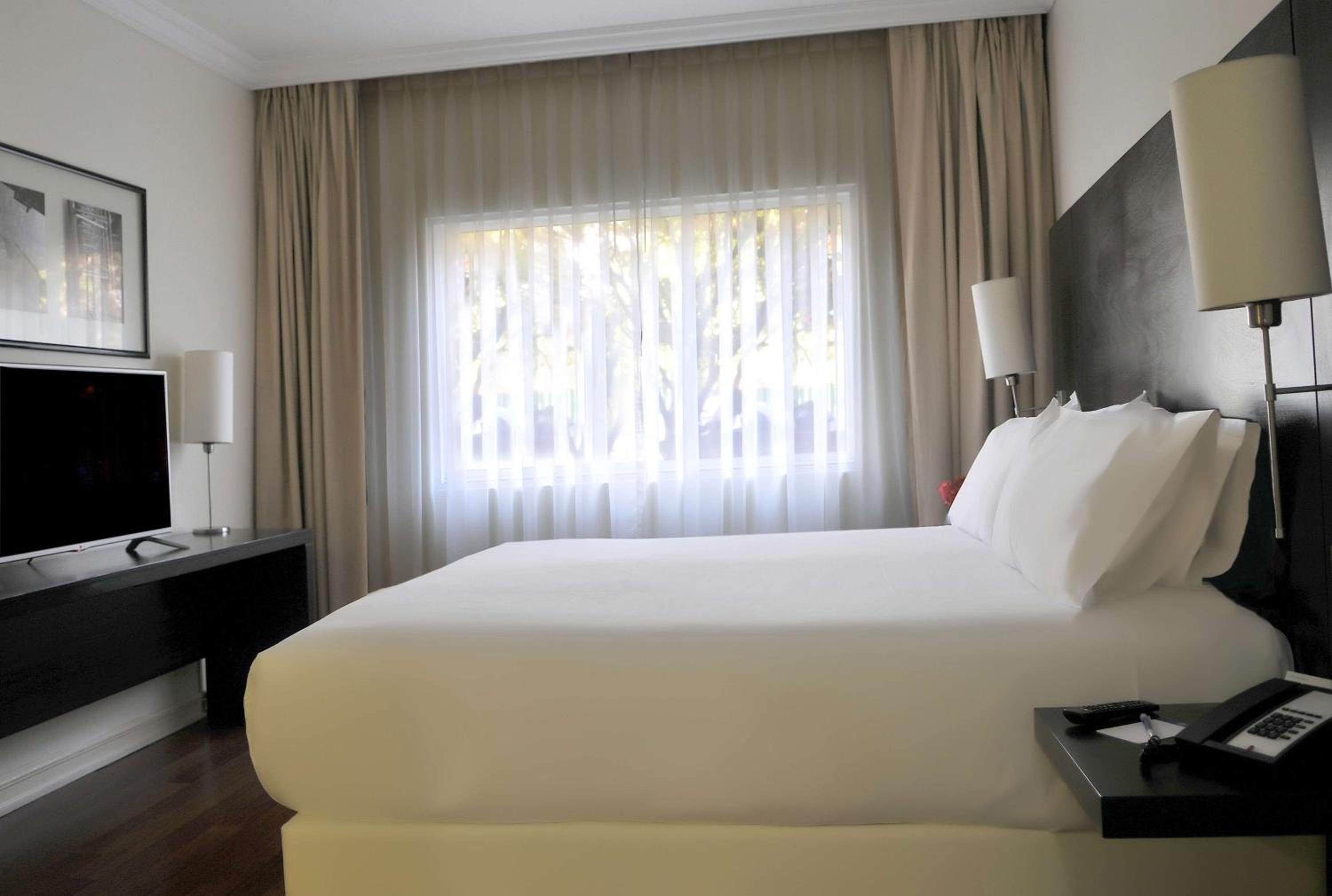 Family Quadruple Room - Photo 7