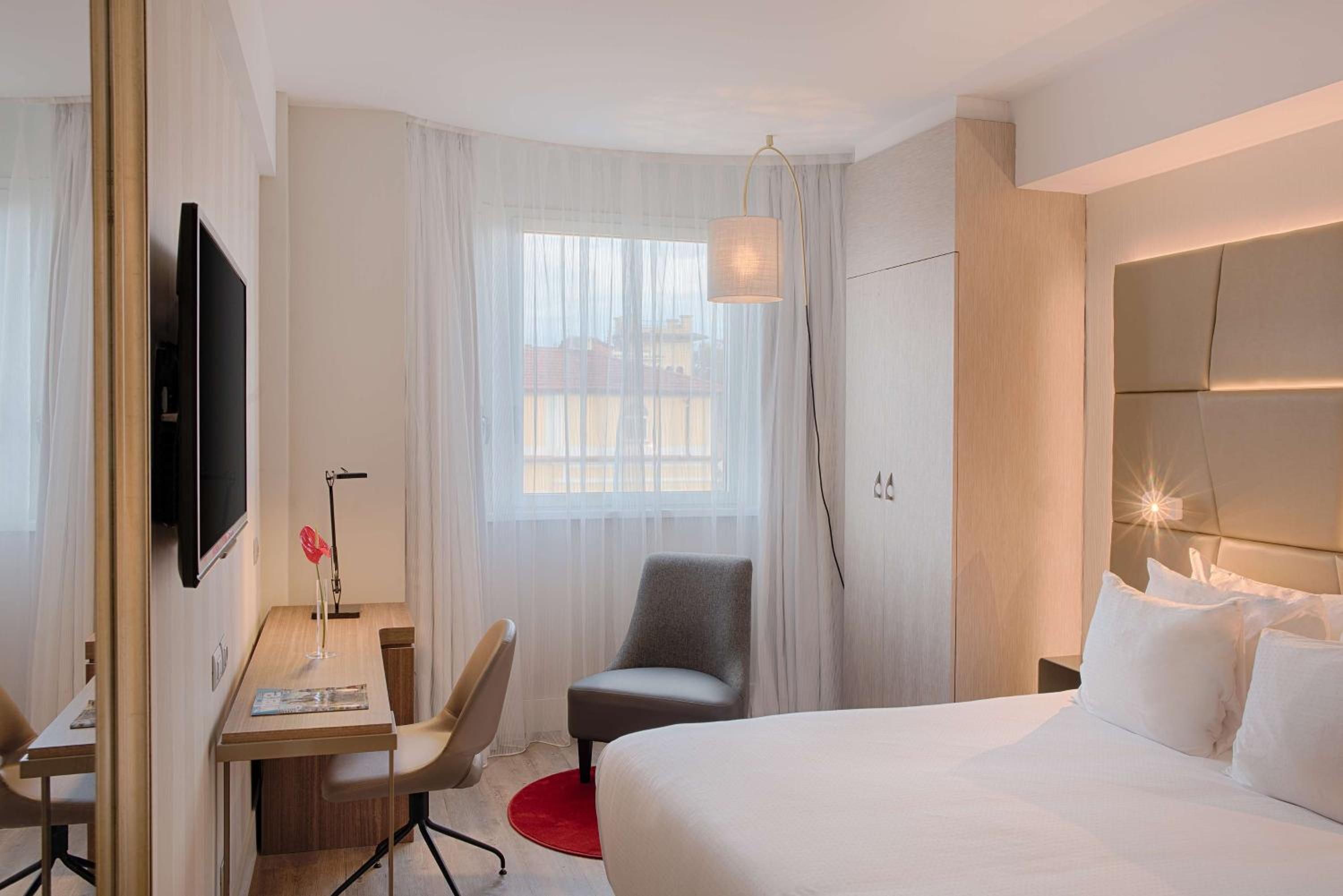 Superior Double or Twin Room photo 3