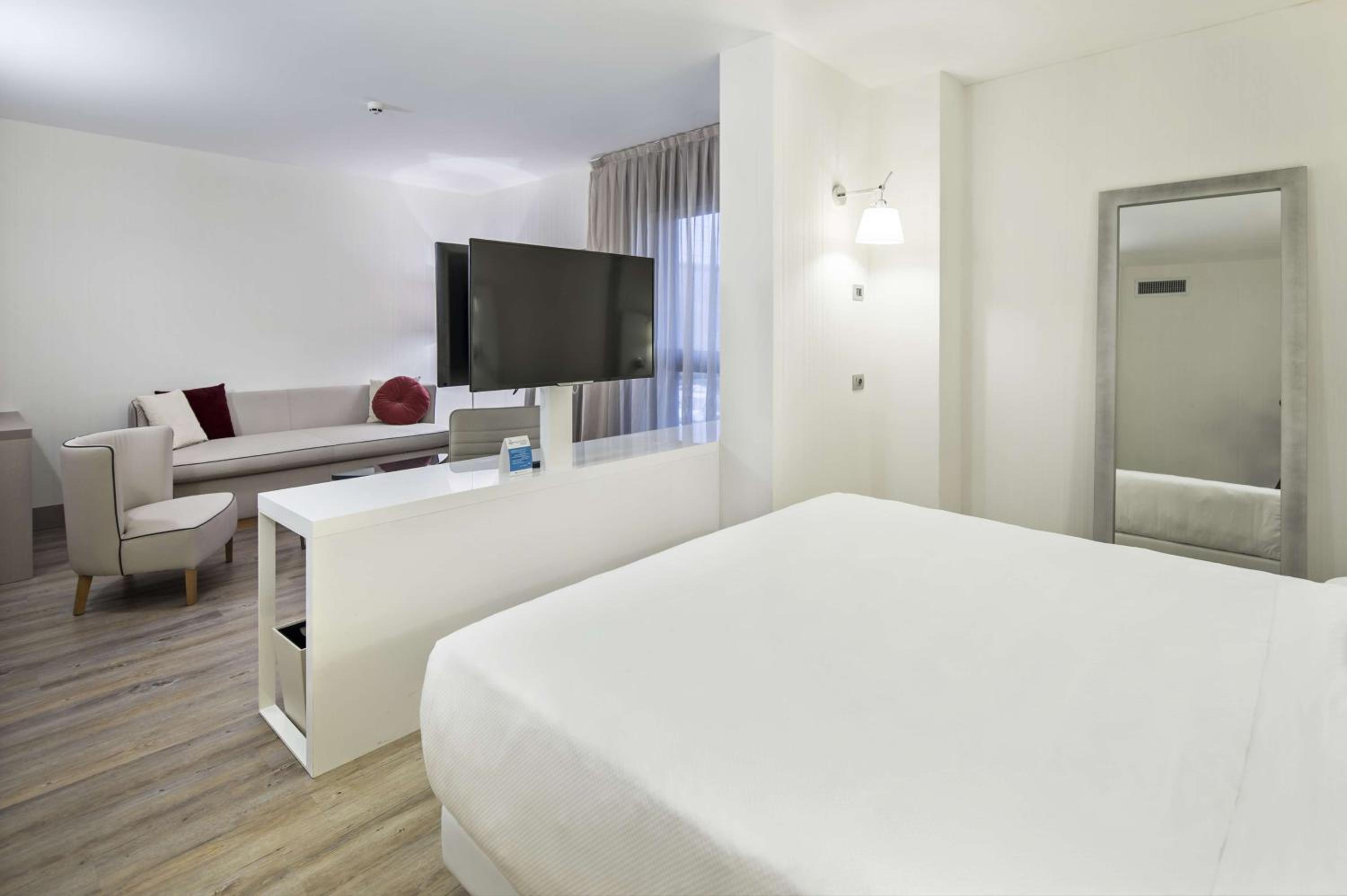 Junior Suite - Photo 2