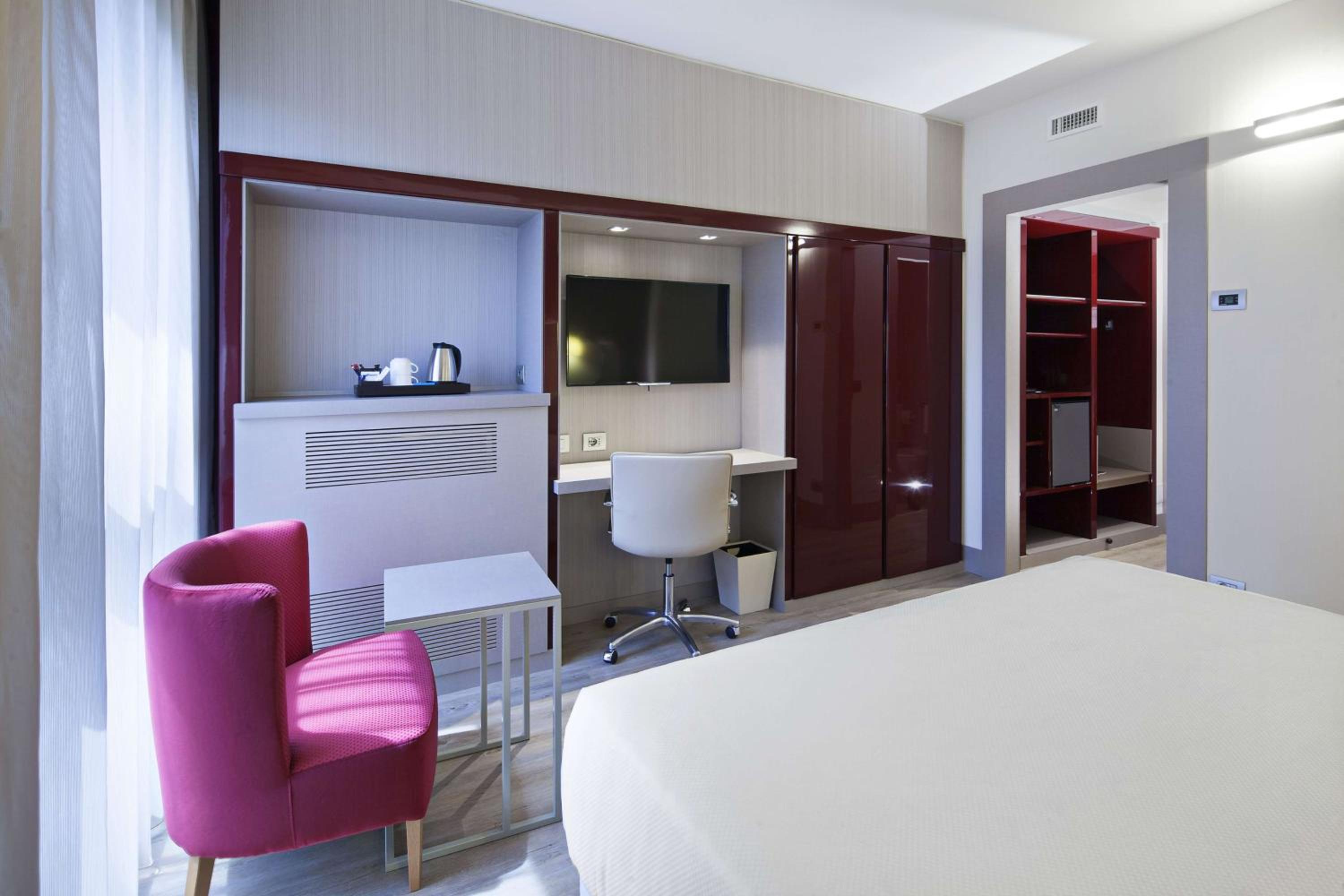 Superior Double or Twin Room - Photo 4