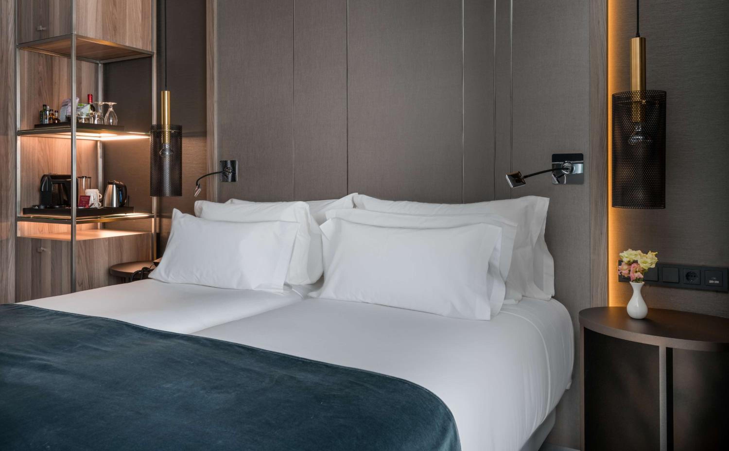 Premium Double or Twin Room - Photo 2