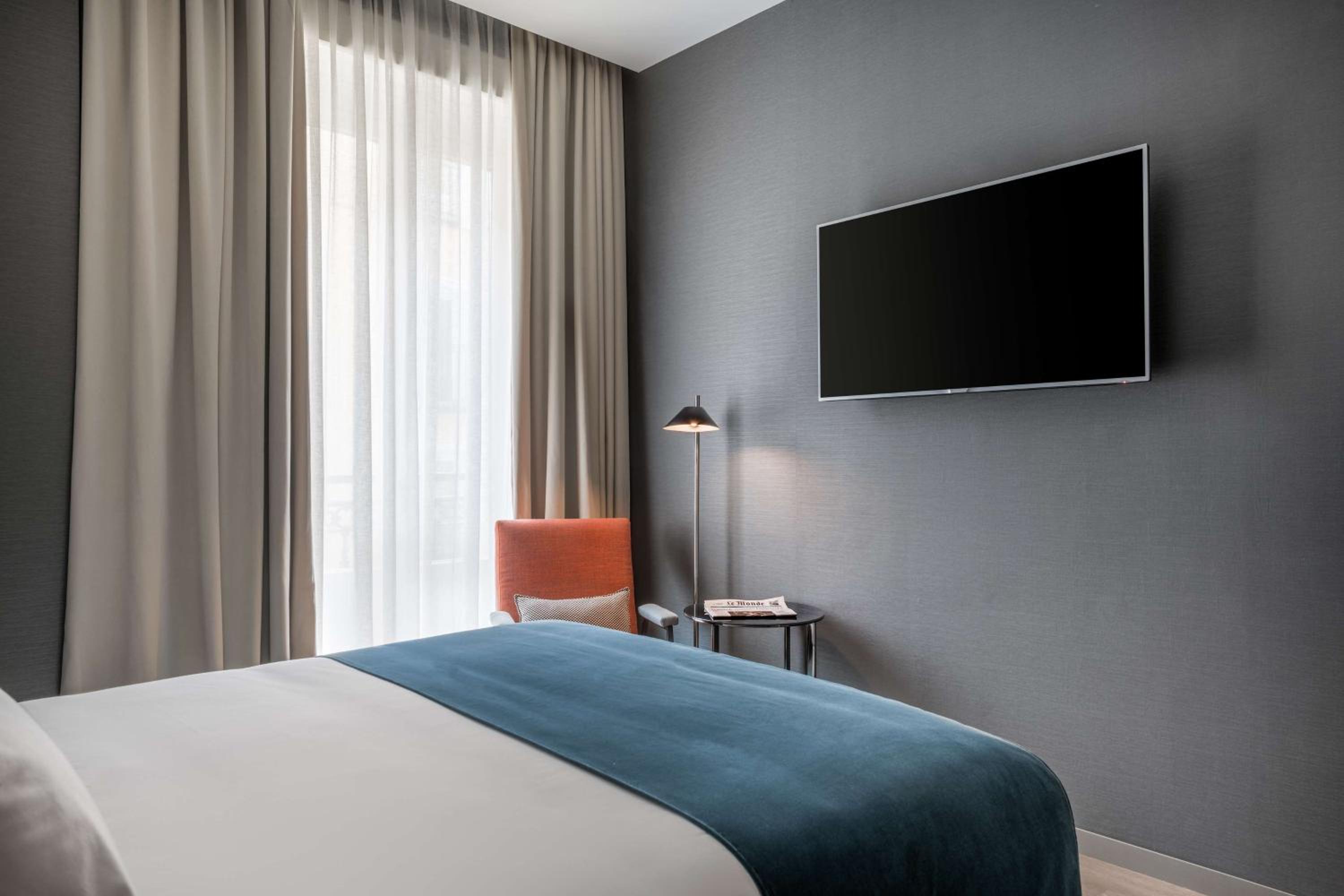 Superior Double or Twin Room photo 2