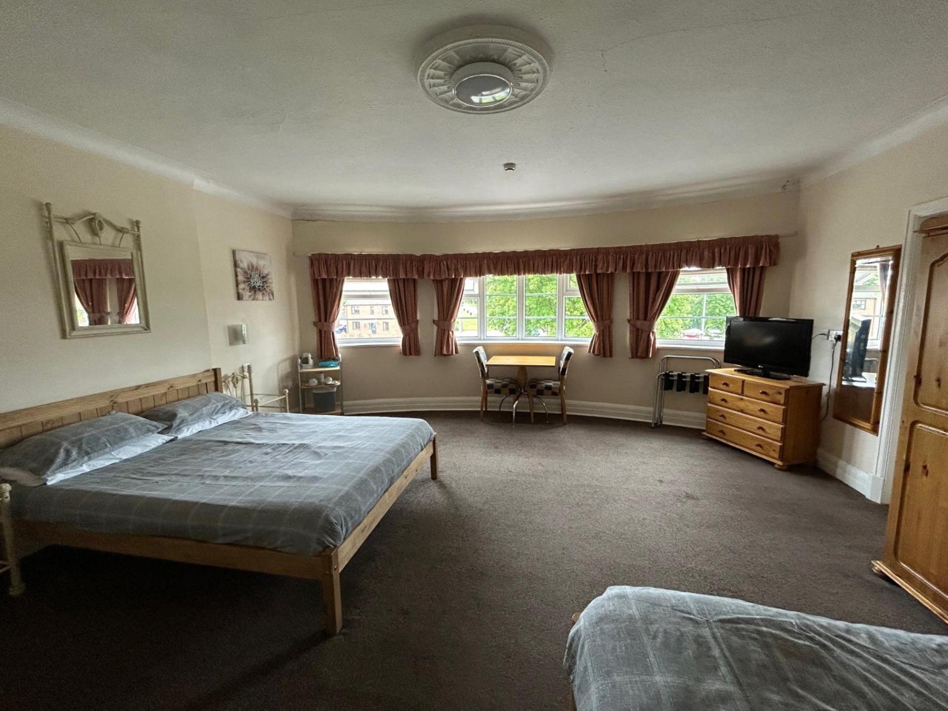 Deluxe Double or Twin Room photo 1