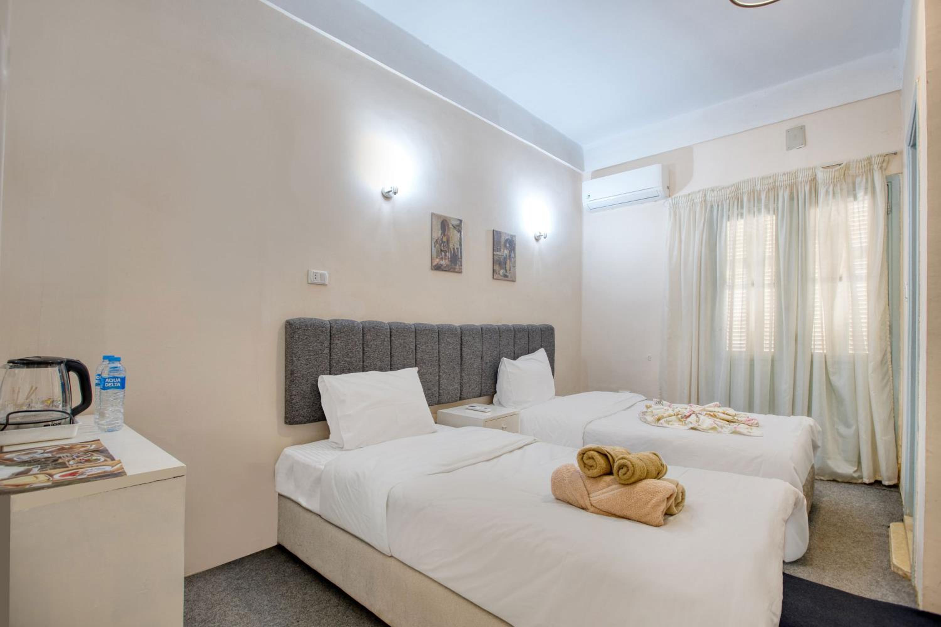 Deluxe Double or Twin Room with Balcony - Pyramids View