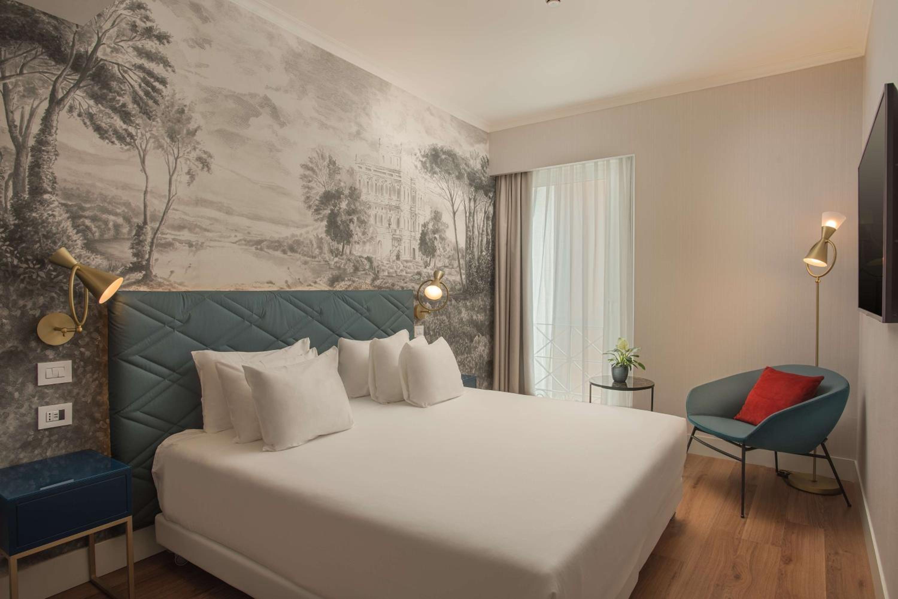 Suite with 2 Adults+1 Child Occupancy and Extra Bed (Non Smoking)