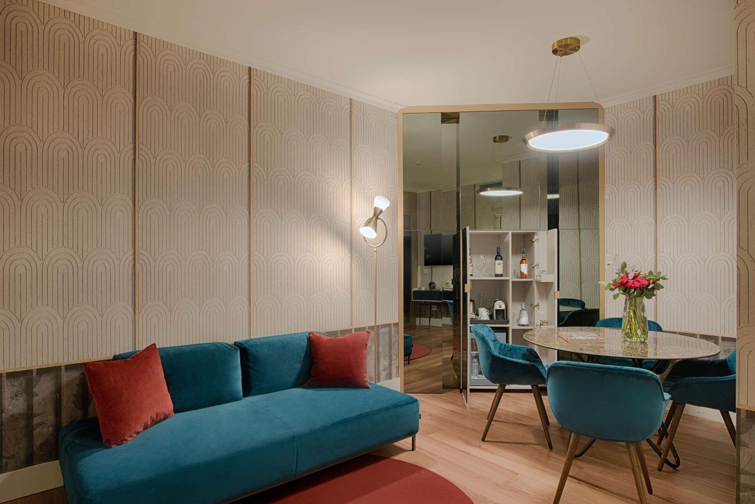 Suite with 2 Adults+1 Child Occupancy and Extra Bed (Non Smoking)