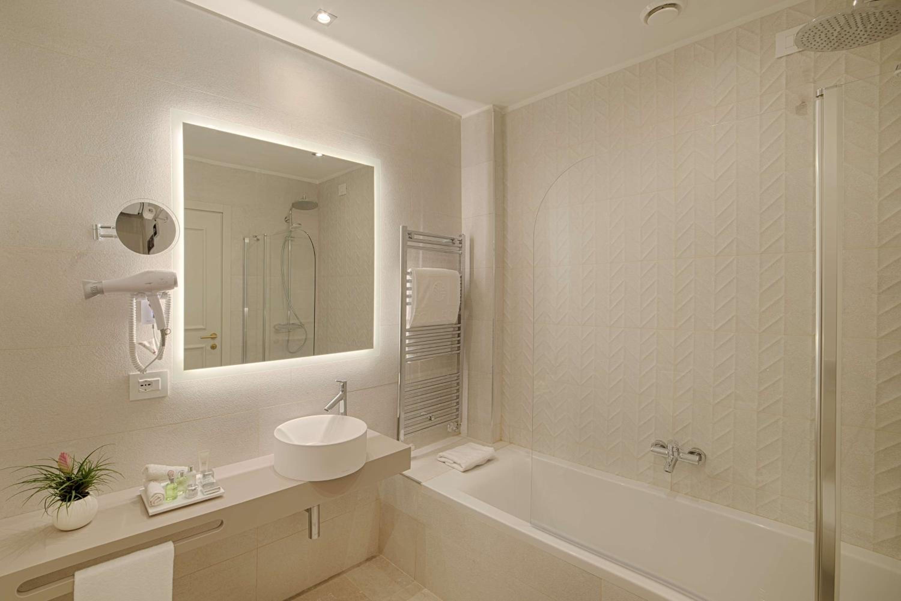 Superior Twin Room with View