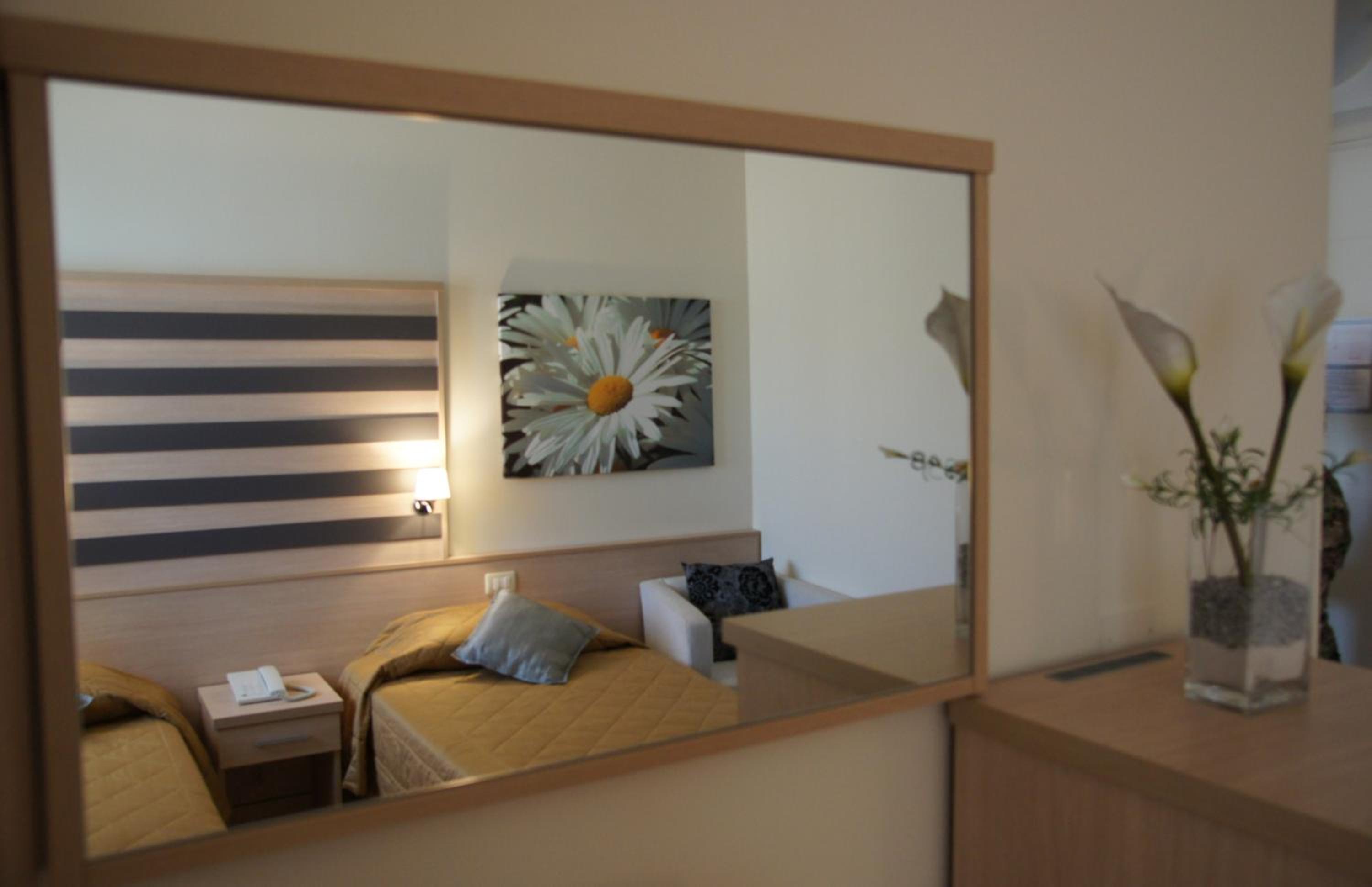 Double Room - Photo 9