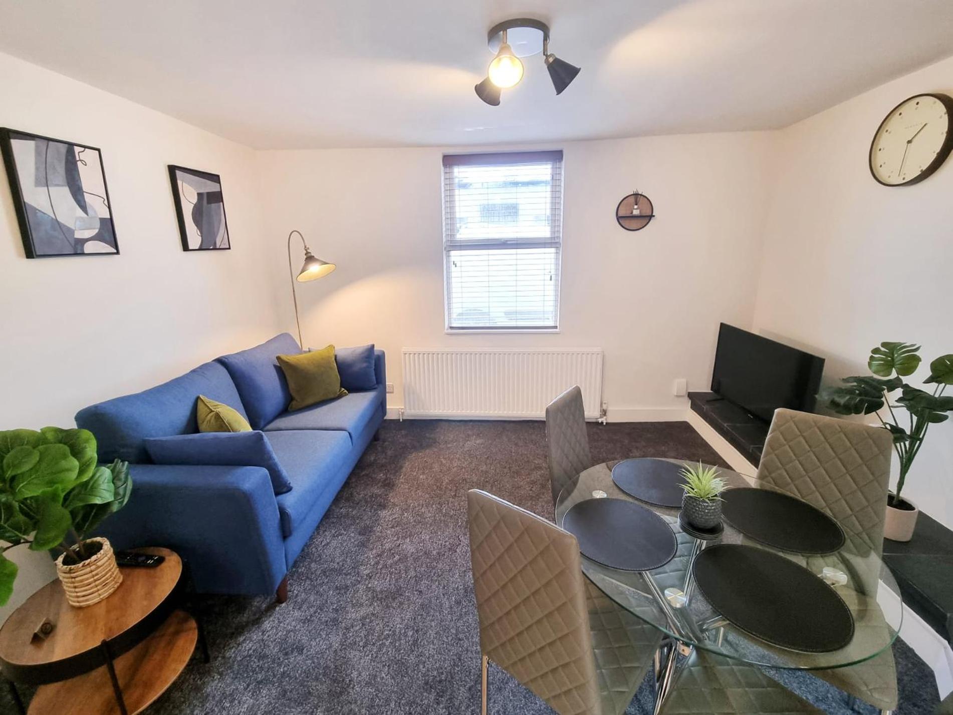 Two-Bedroom Apartment photo 2