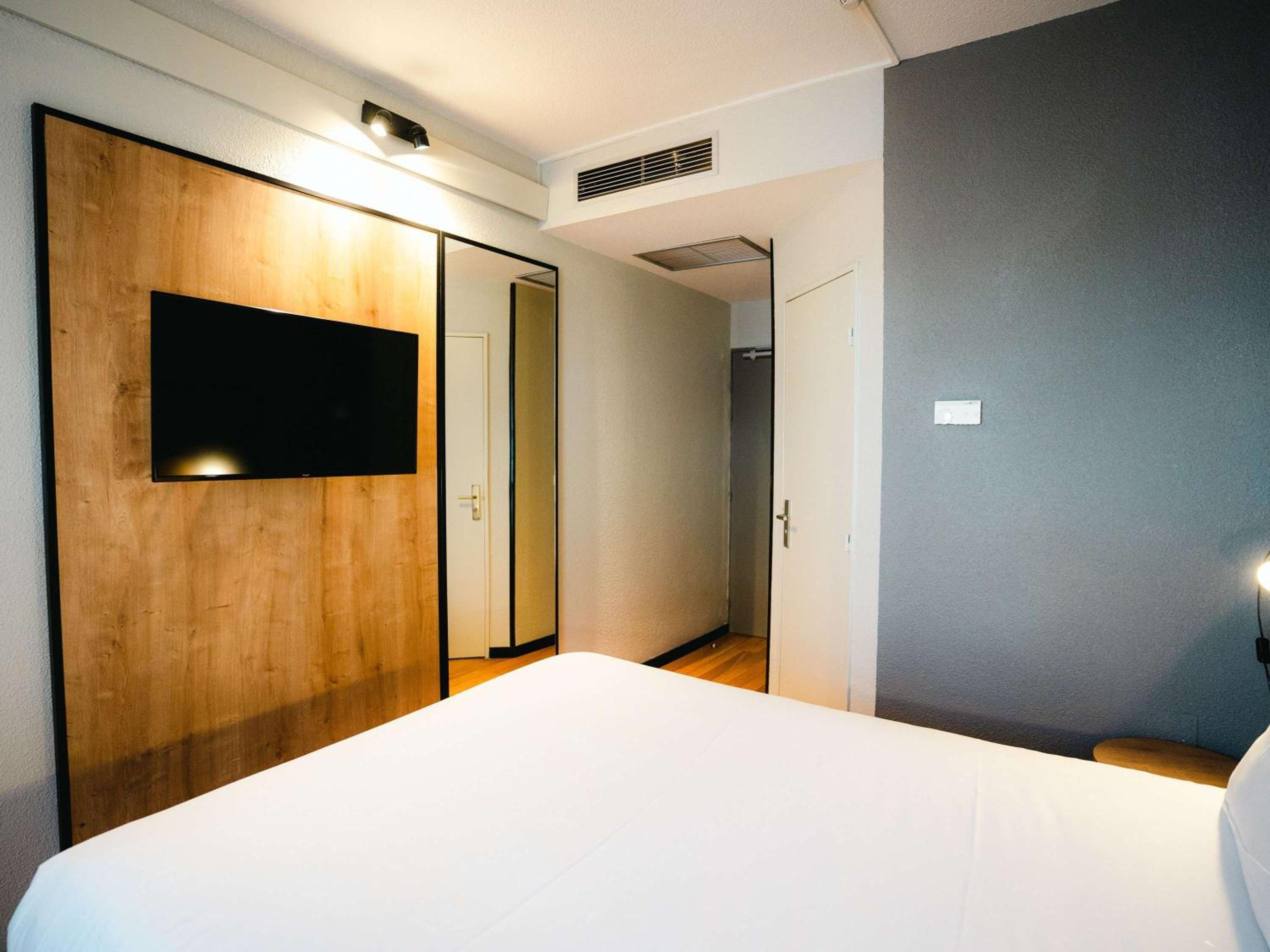 Double Room - Photo 17