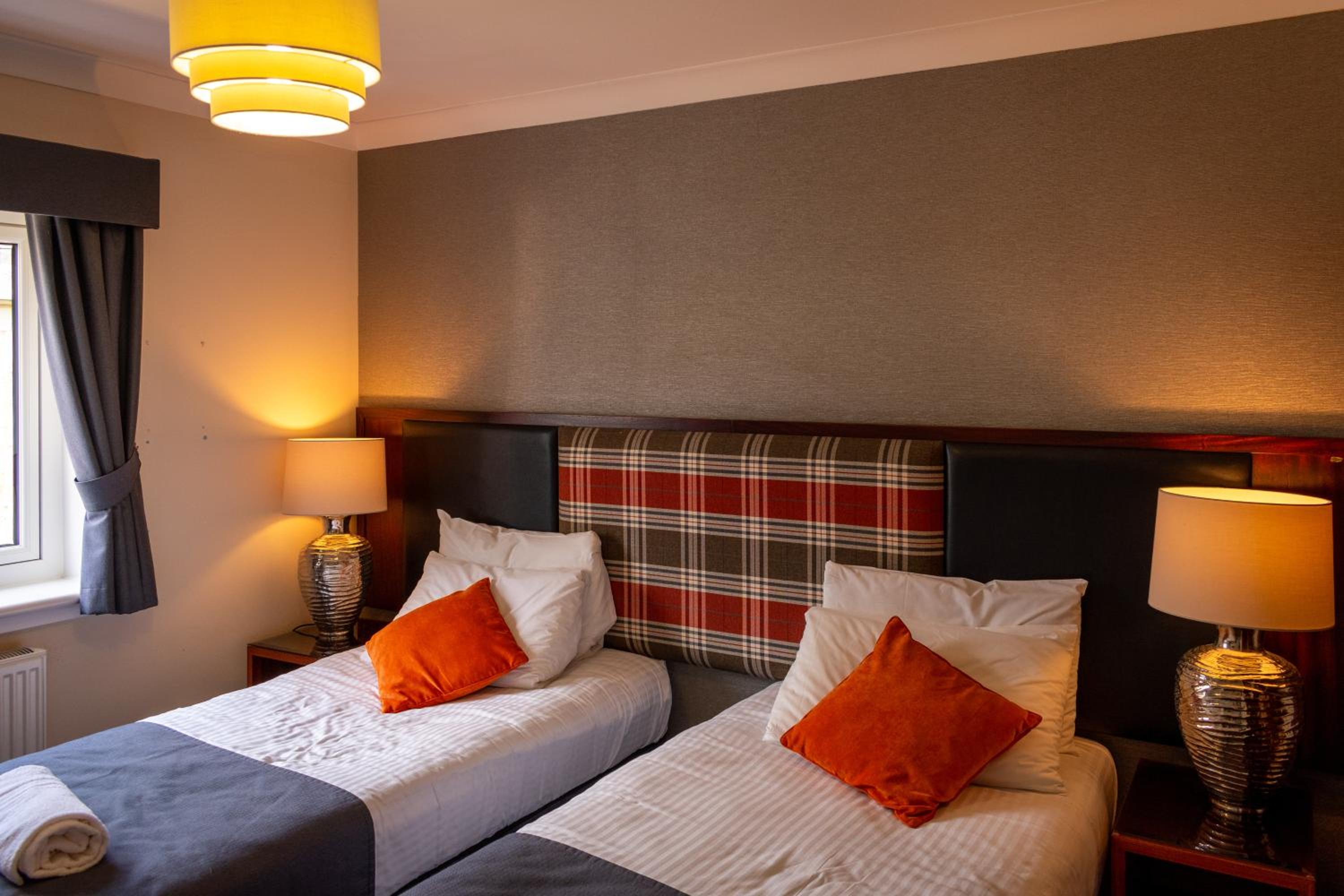 Twin Room - Photo 1