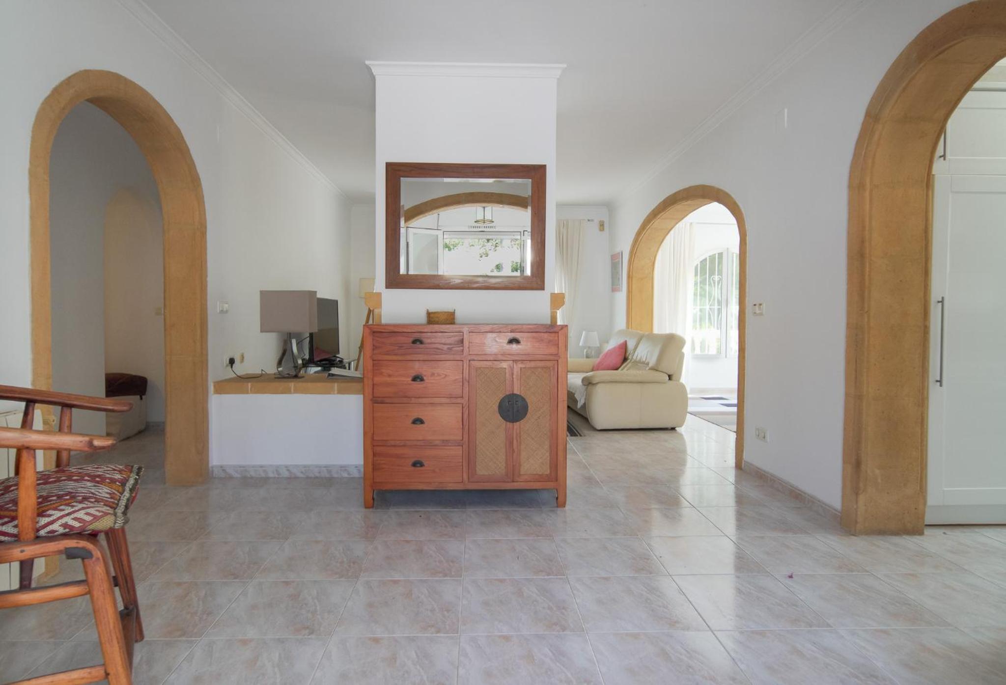 Villa photo 2