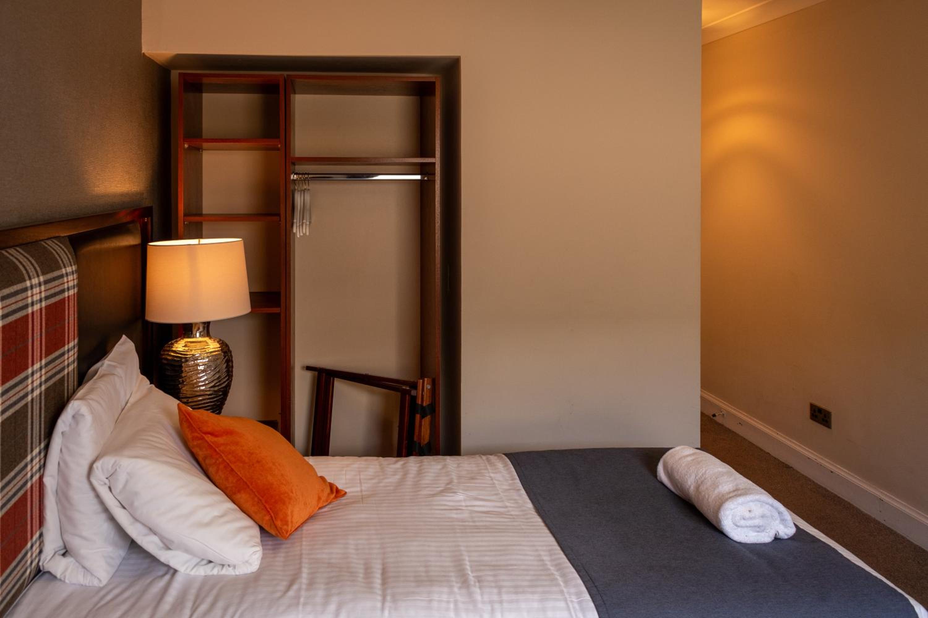 Twin Room - Photo 4