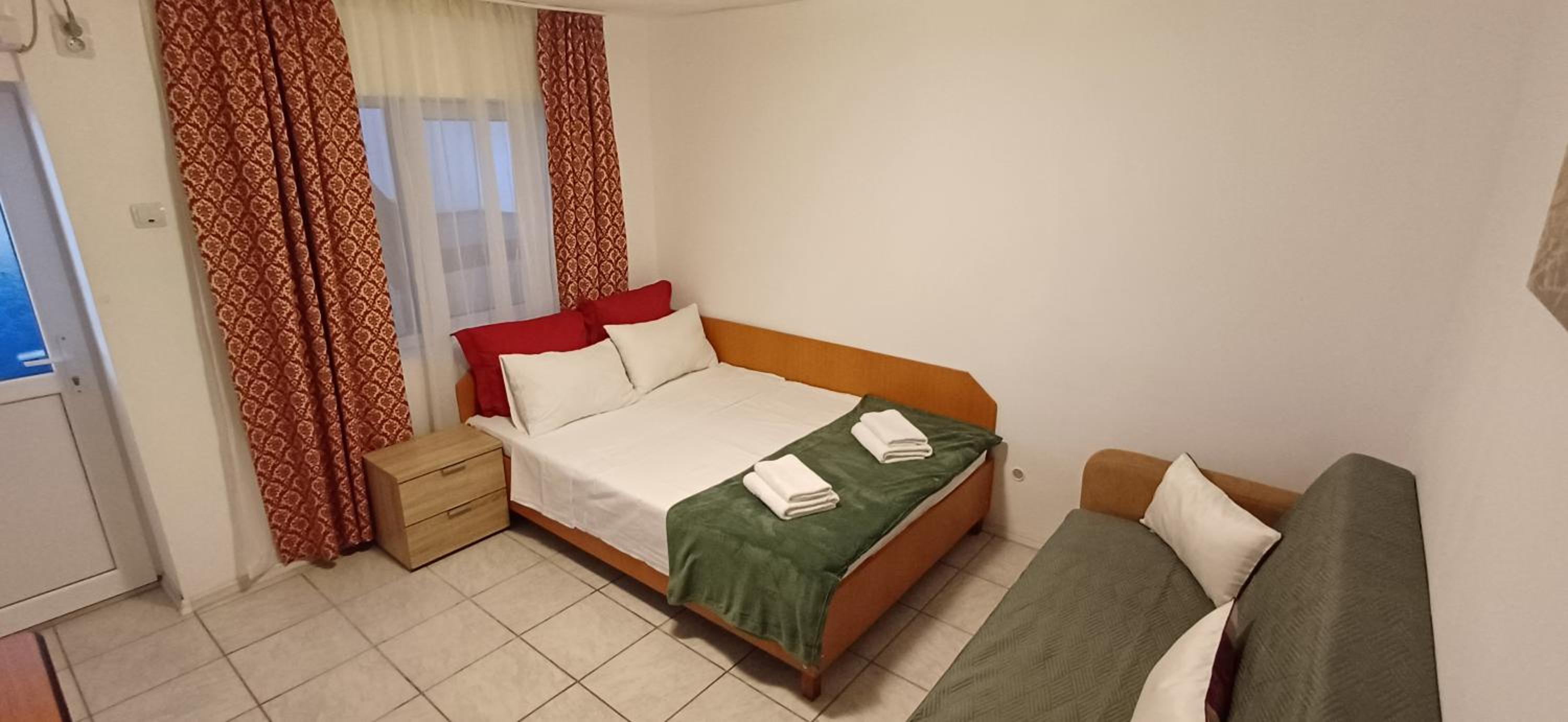 Budget Double or Twin Room photo 2