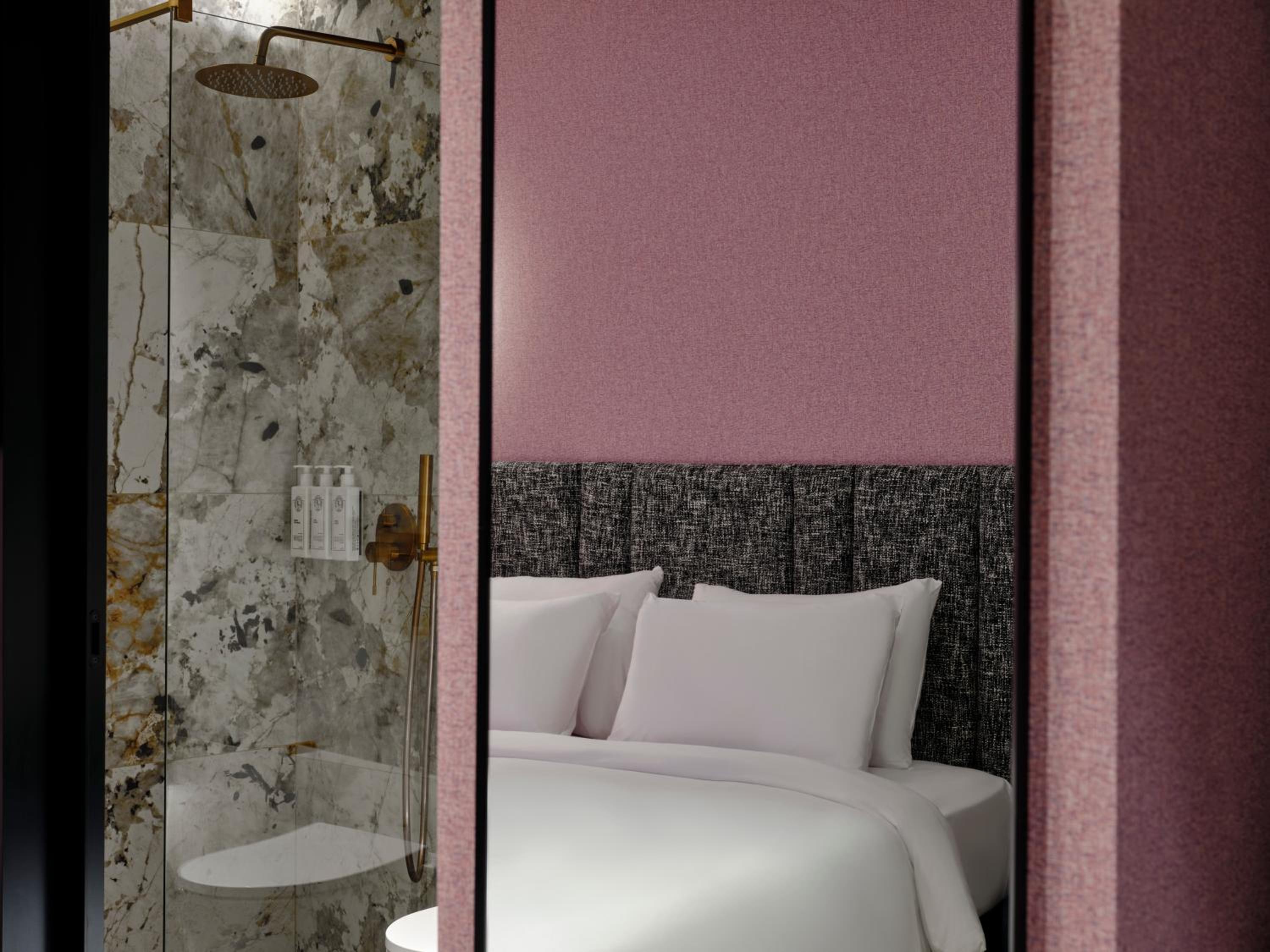 Compact Double Room photo 1