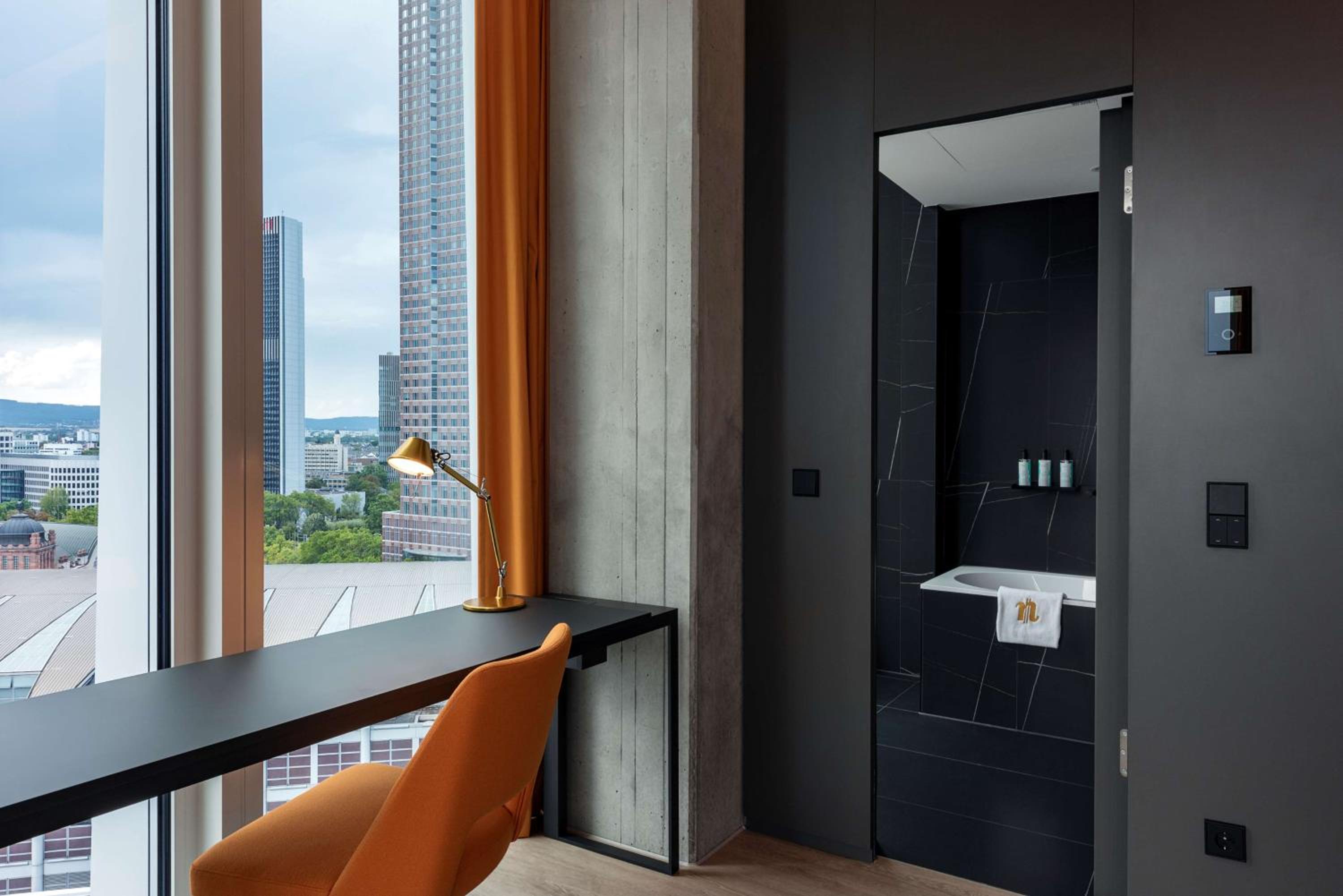 nhow Junior Suite + VIP Lounge - Photo 5