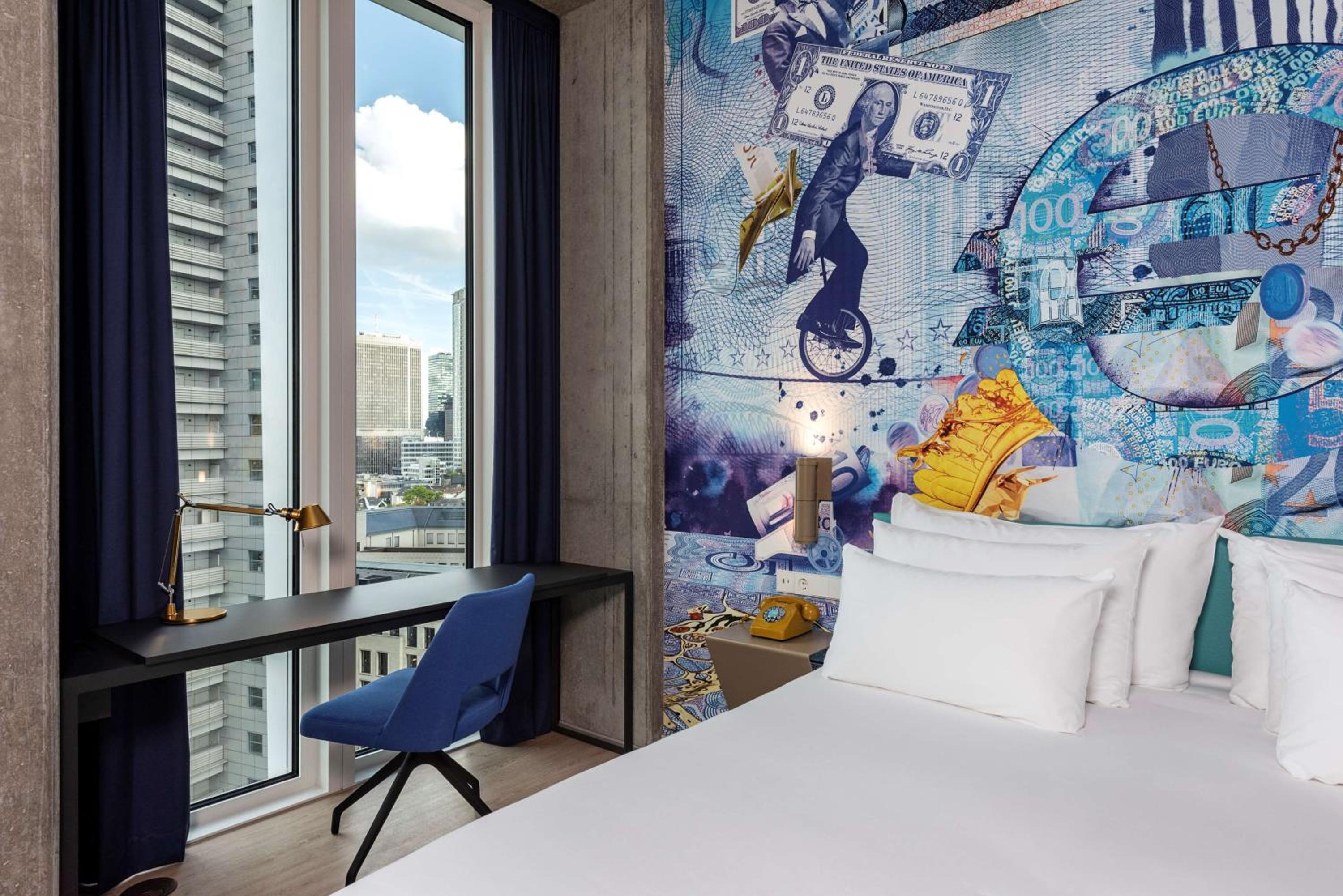 nhow Premium Room - Photo 4