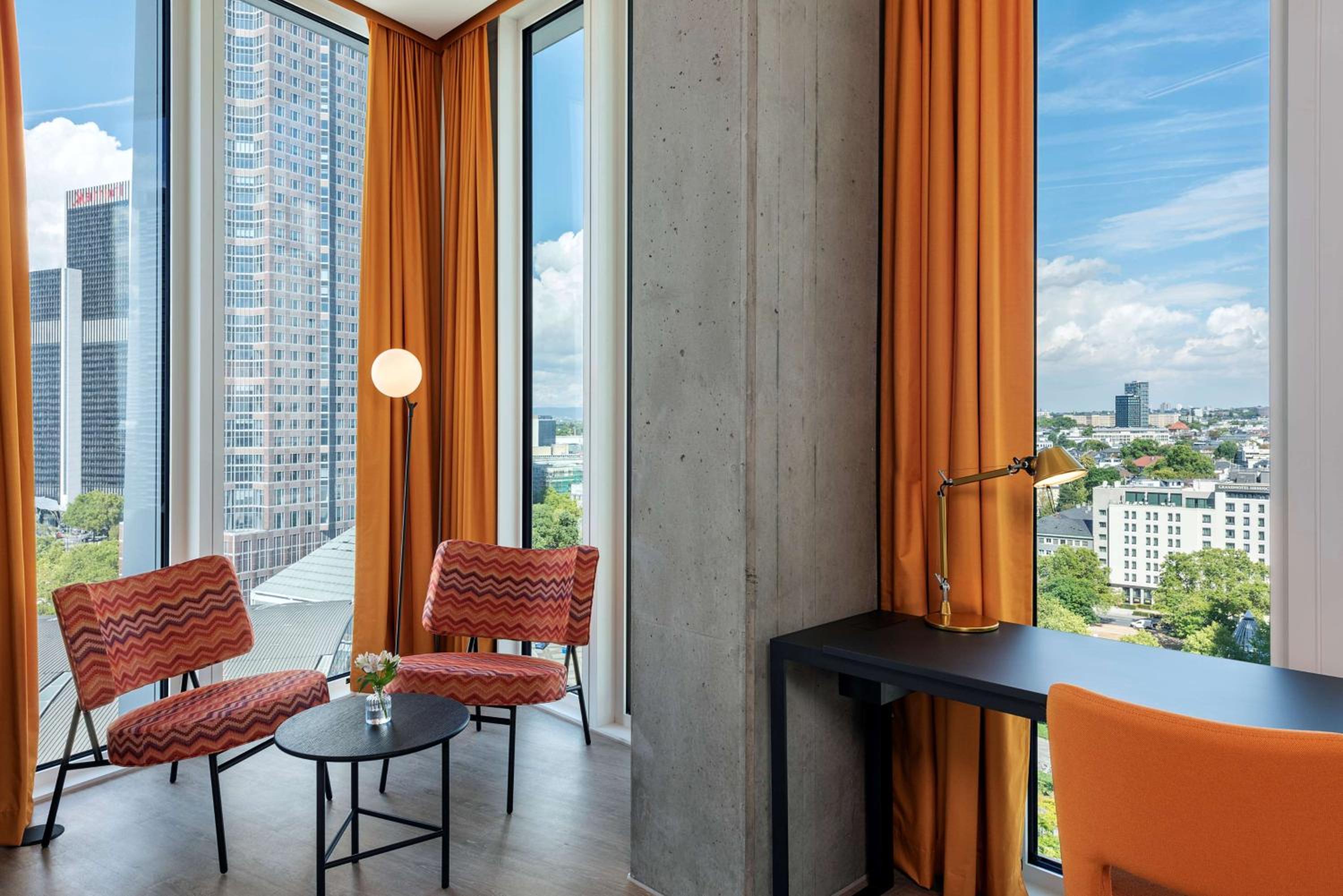 nhow Junior Suite + VIP Lounge - Photo 4