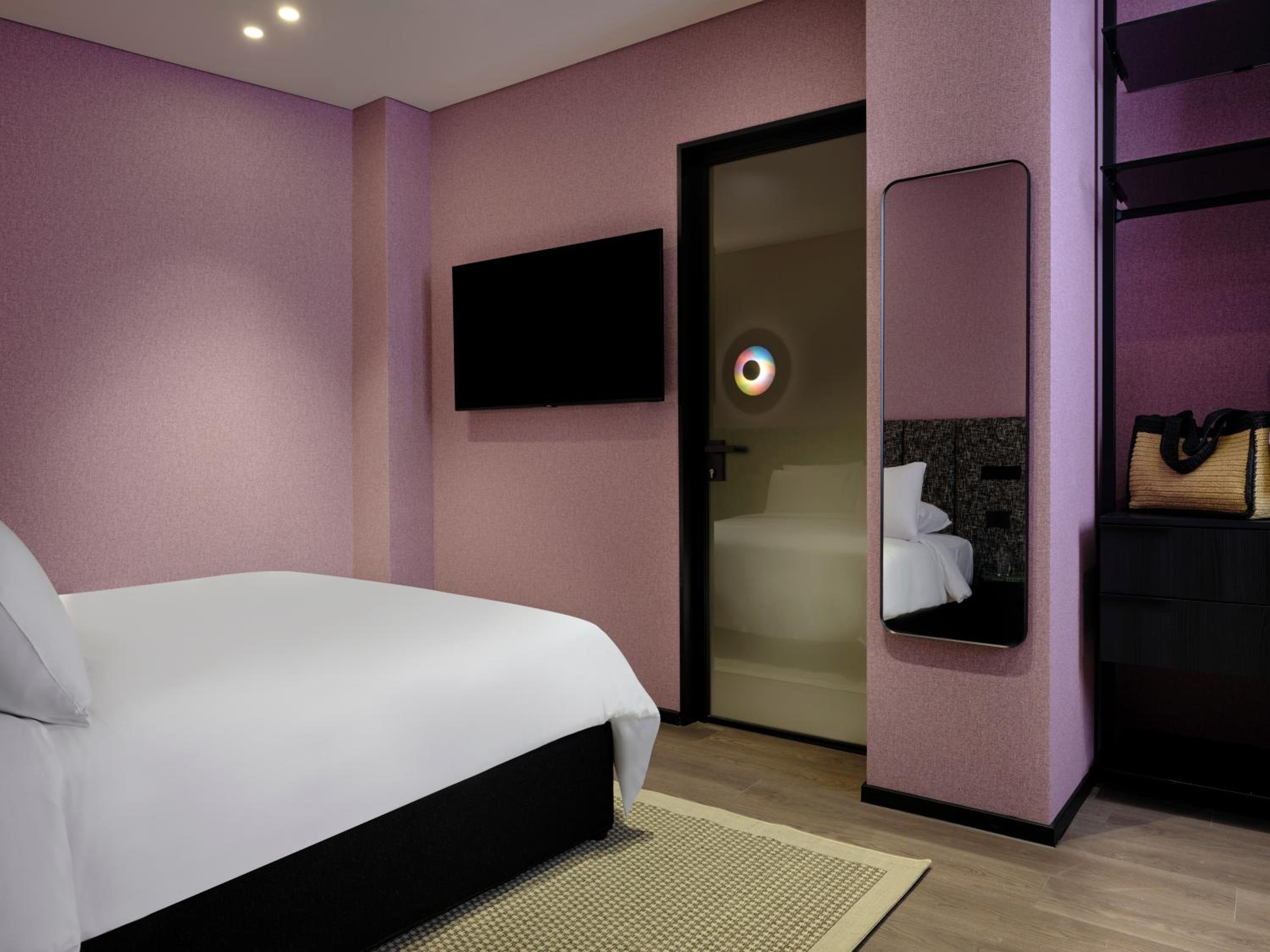 Economy Double Room (Basement) photo 2