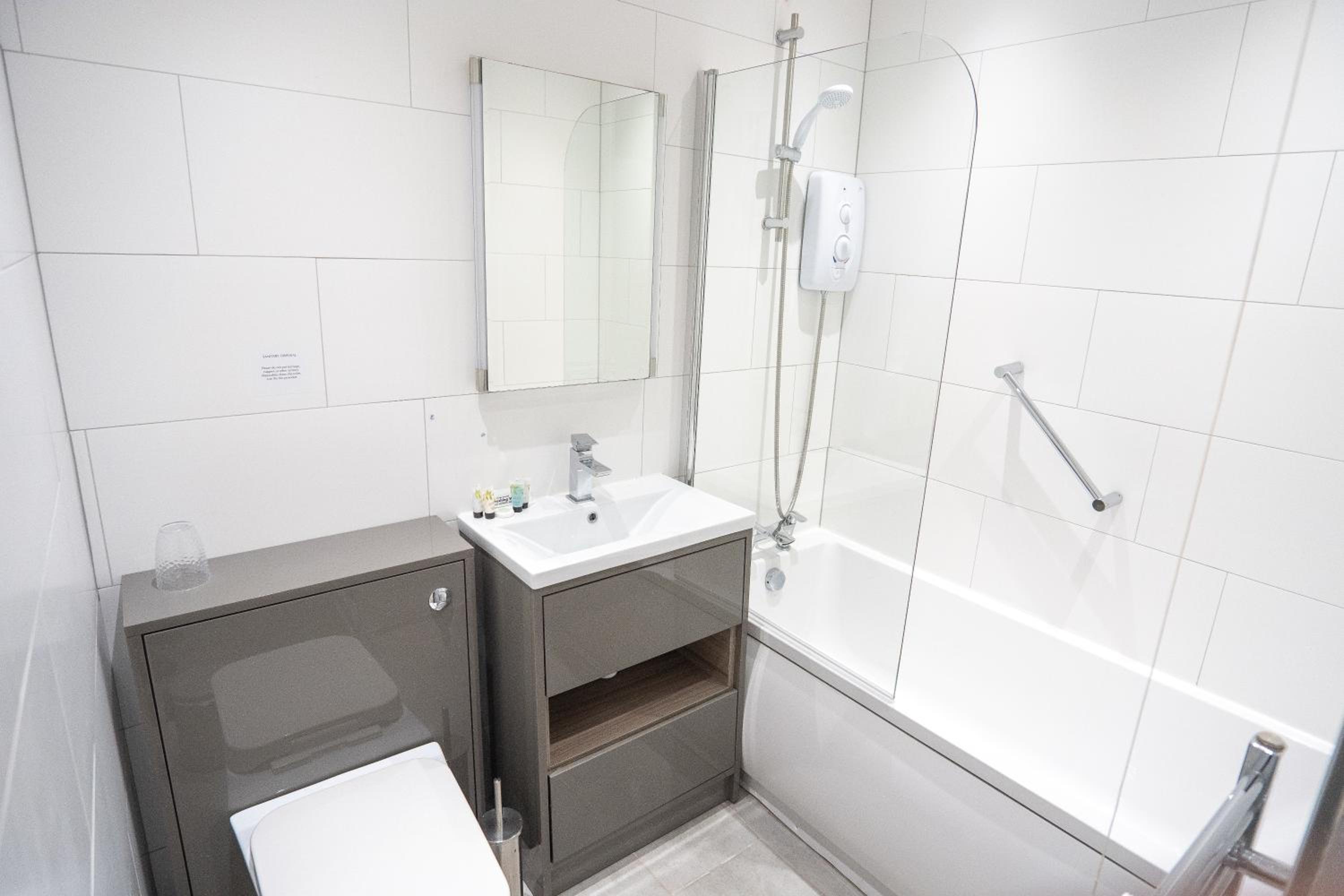 Double Room - Photo 2