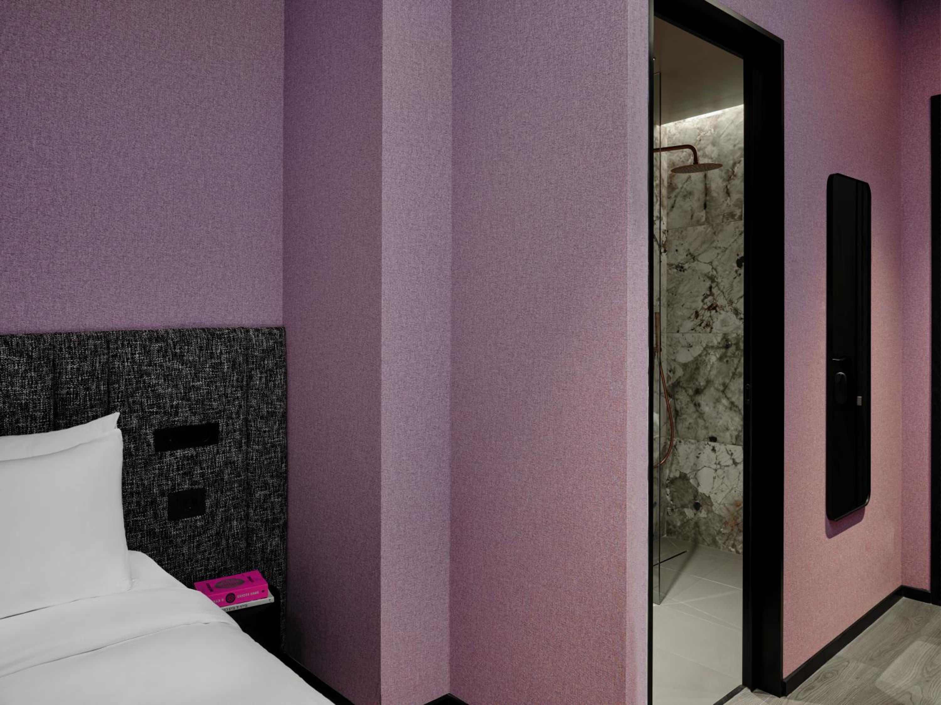 Budget Double Room photo 2