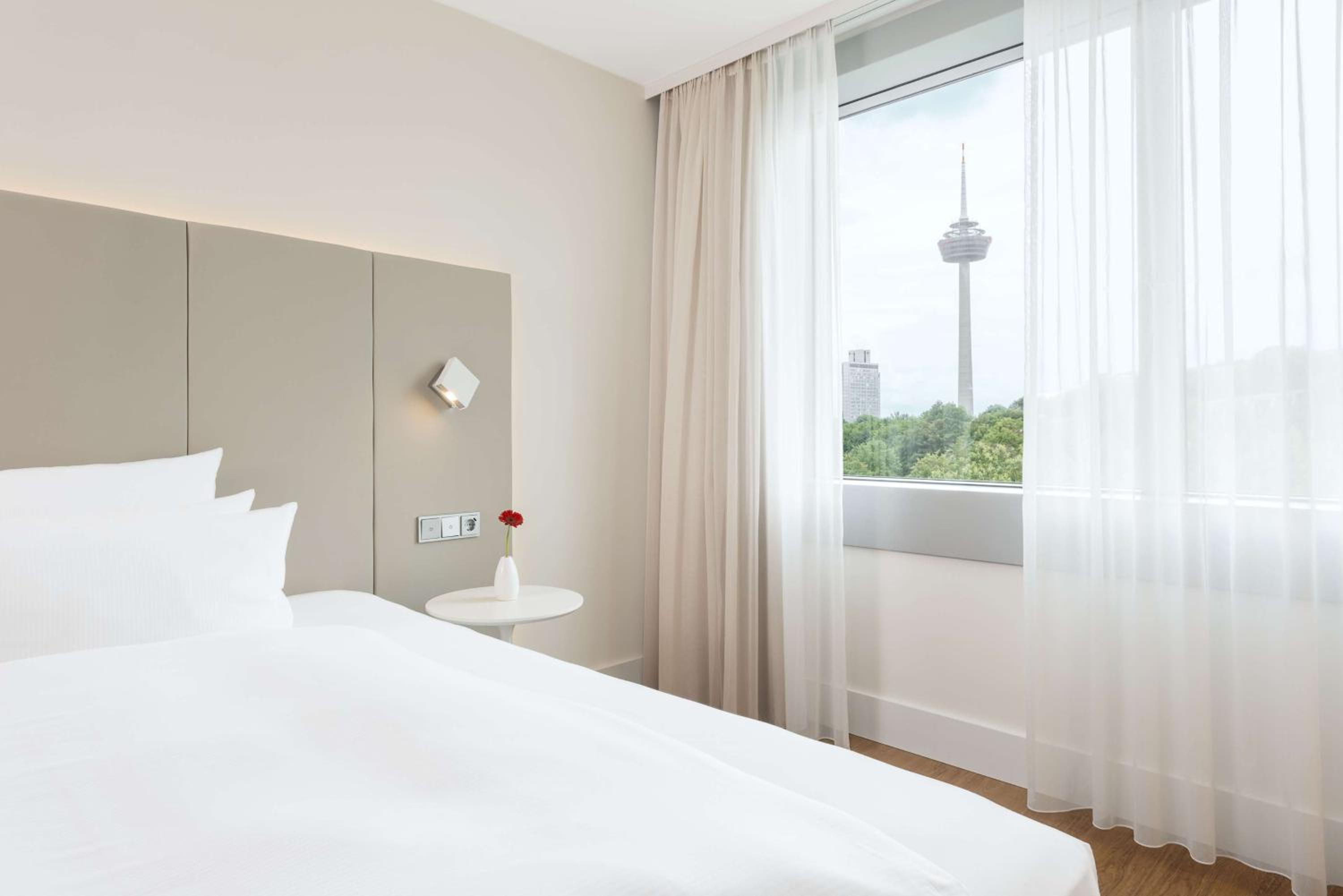 Superior Double Room with Park View - Photo 1