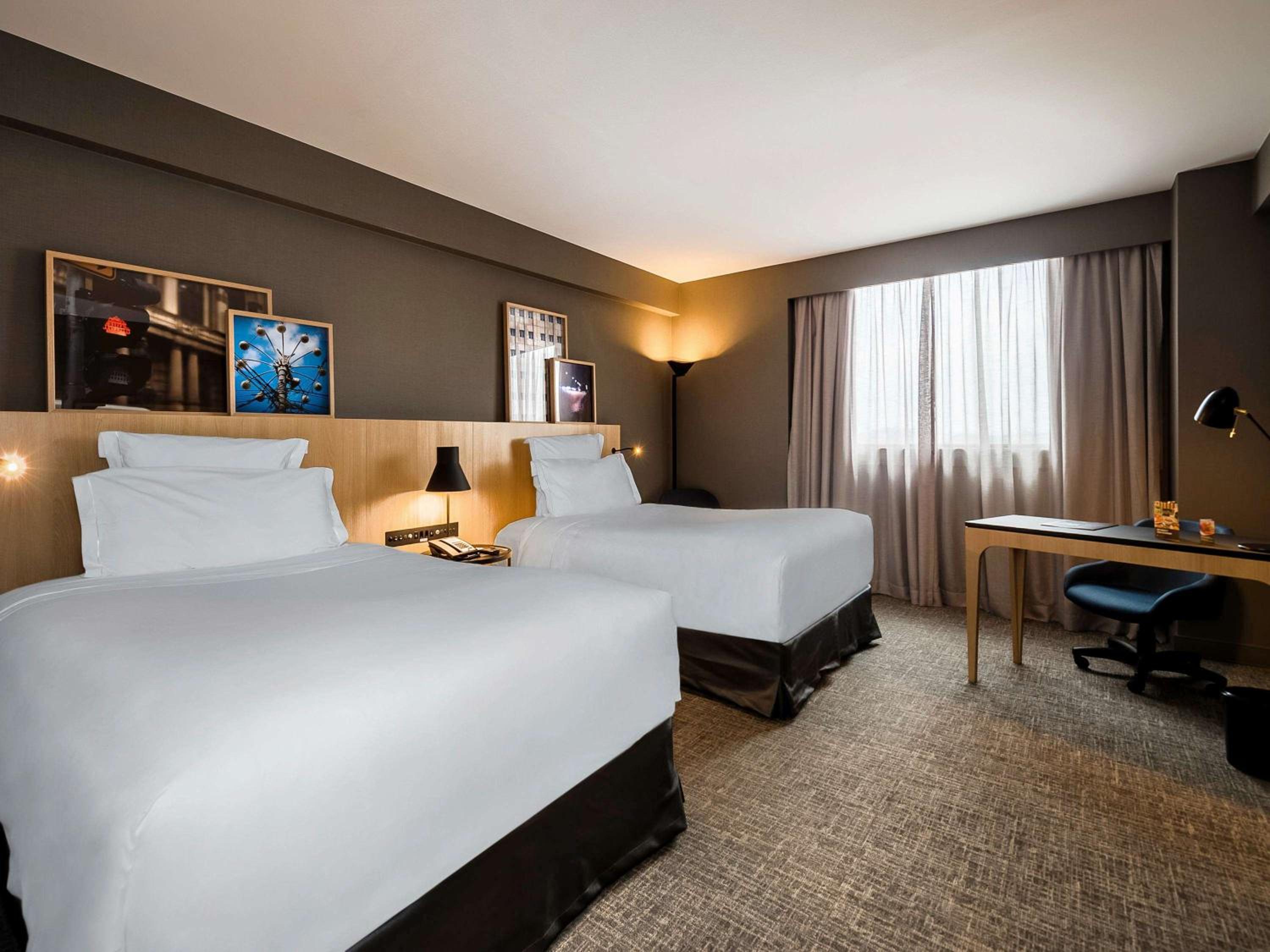 Premium Luxury Room with Two Single Beds thumbnail 5