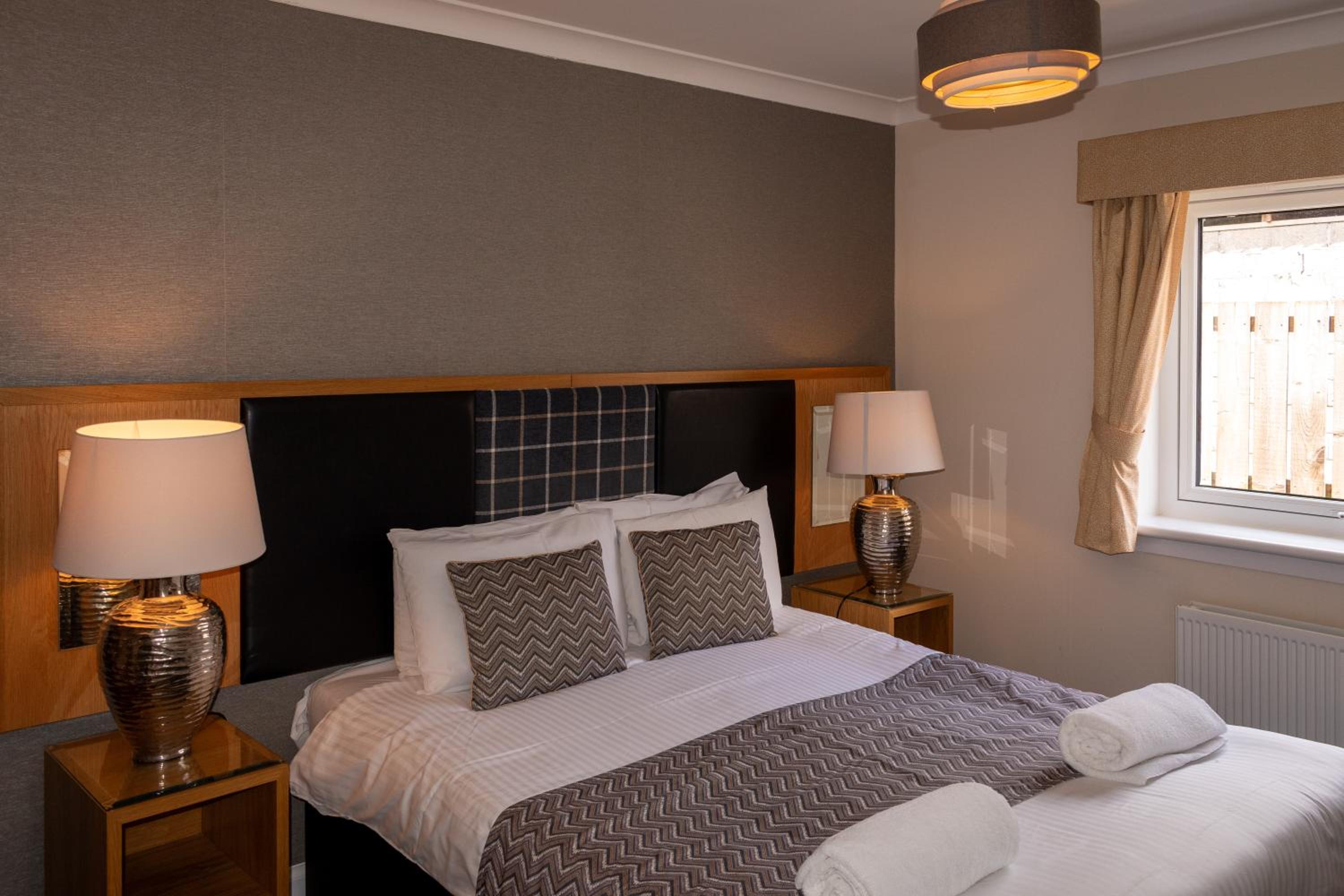 Double Room - Photo 6