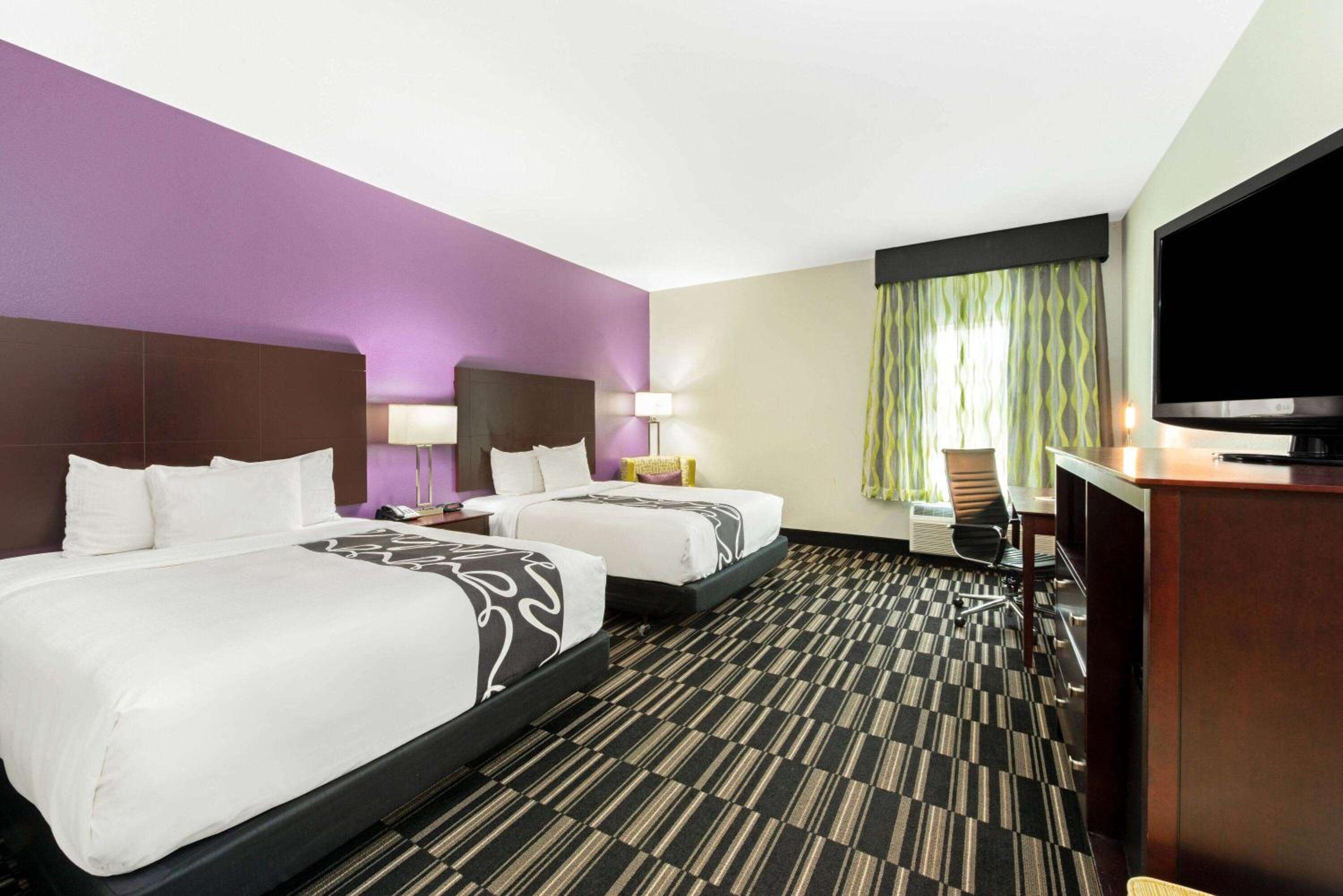 Queen Room with Two Queen Beds and Roll-In Shower - Mobility/Hearing Accessible - Non-Smoking