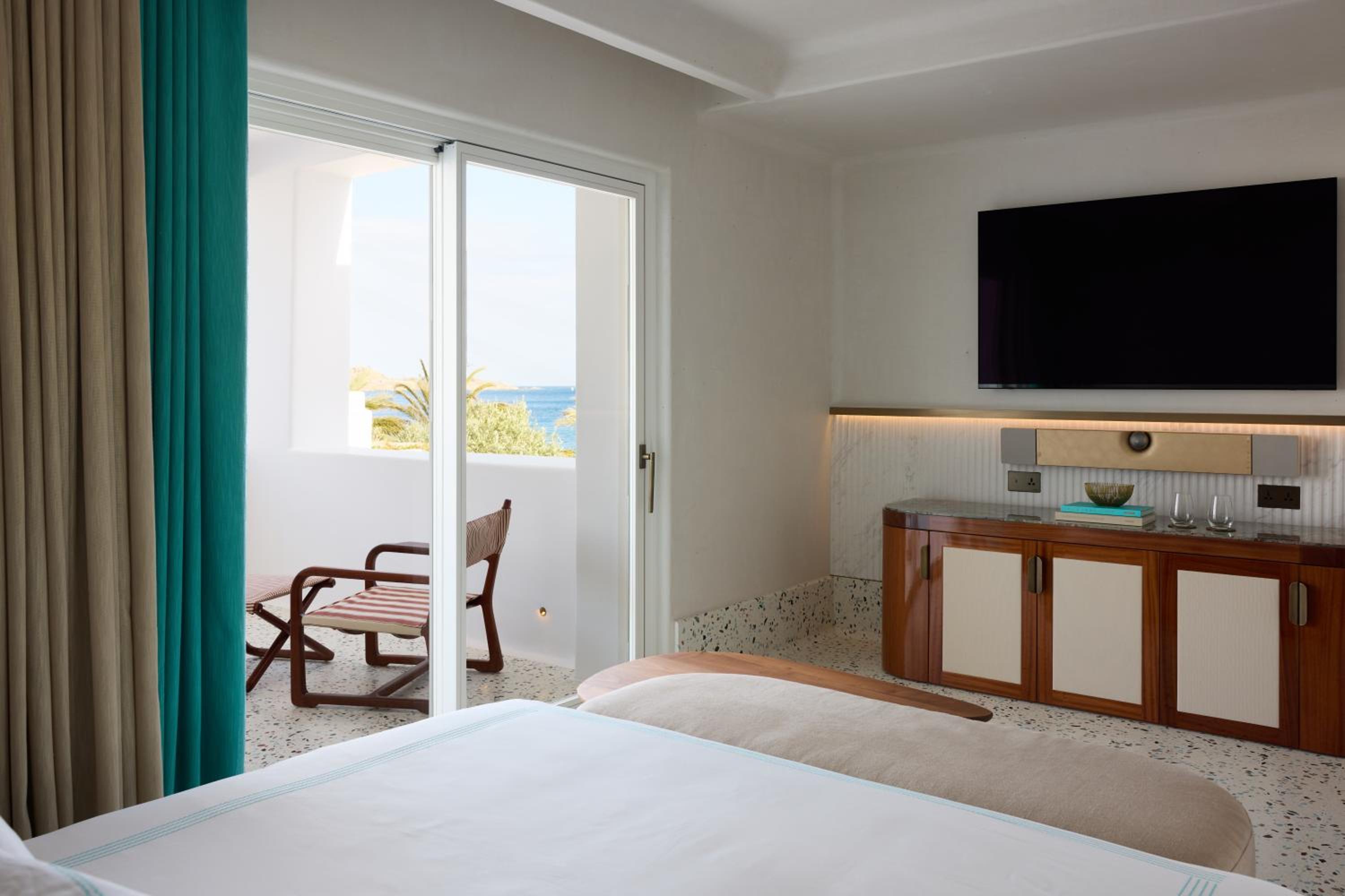 Deluxe Double Room with Balcony - Photo 1
