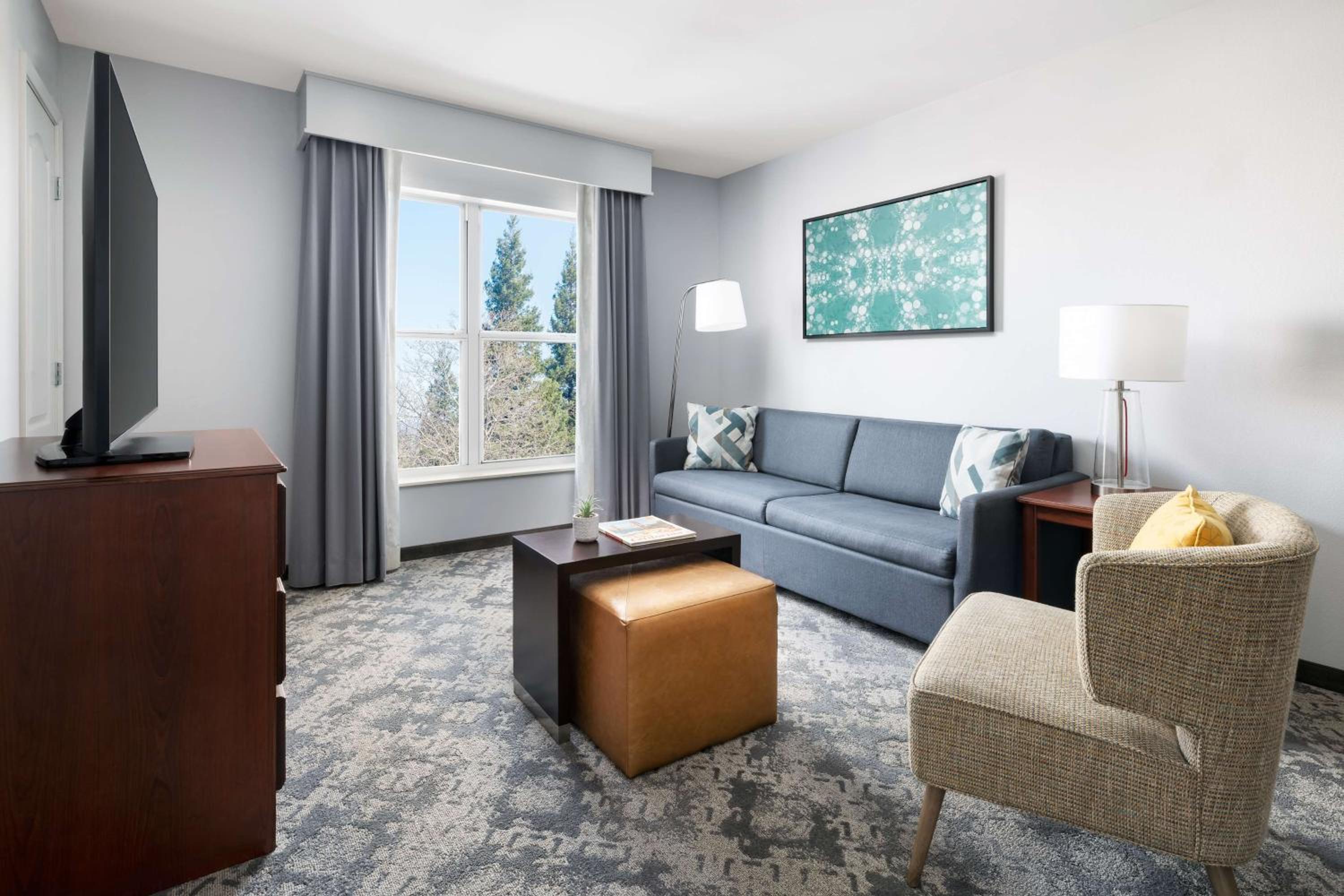 One-Bedroom King Suite - Non-Smoking - Photo 2