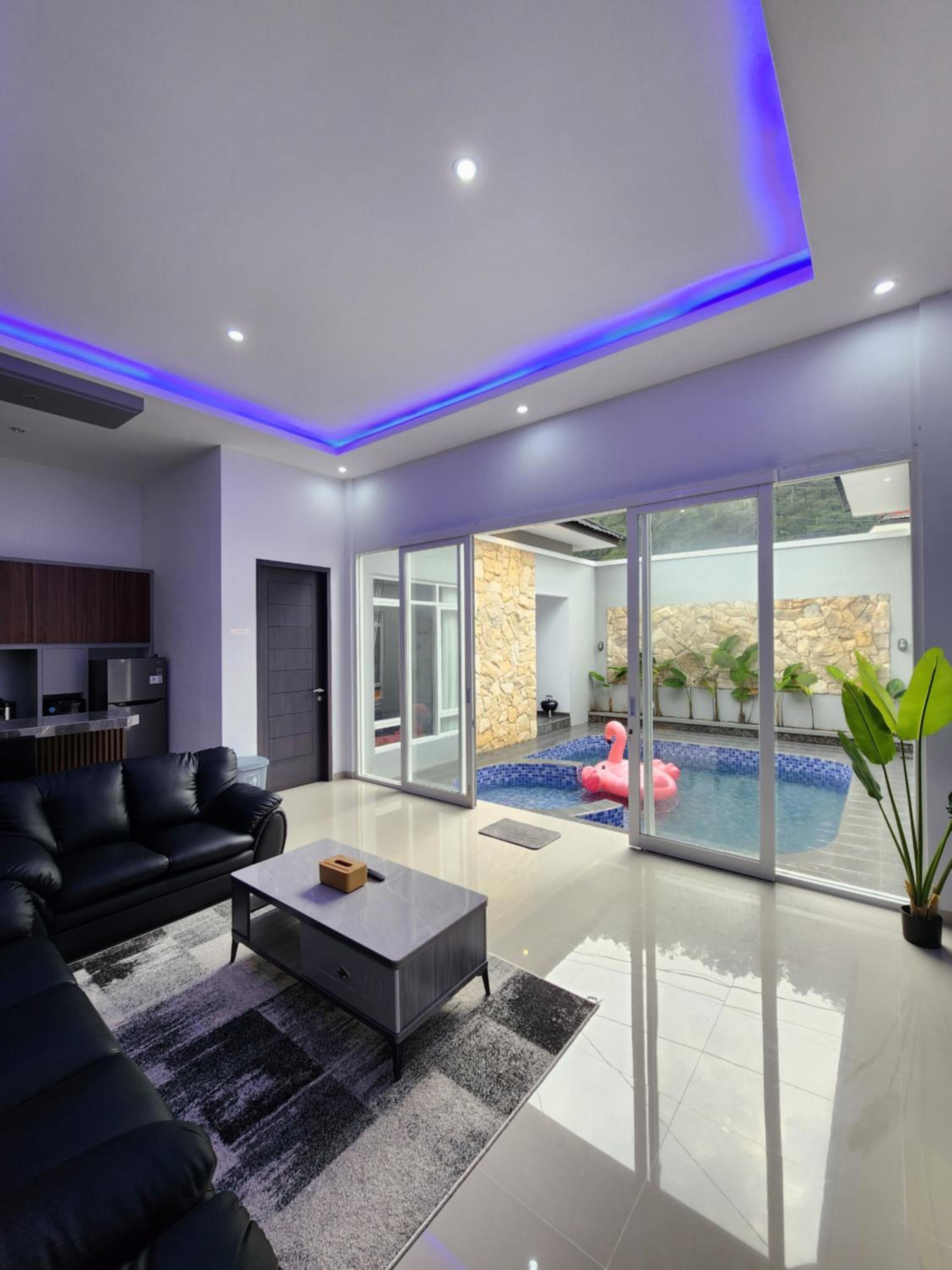 Three-Bedroom Villa photo 1