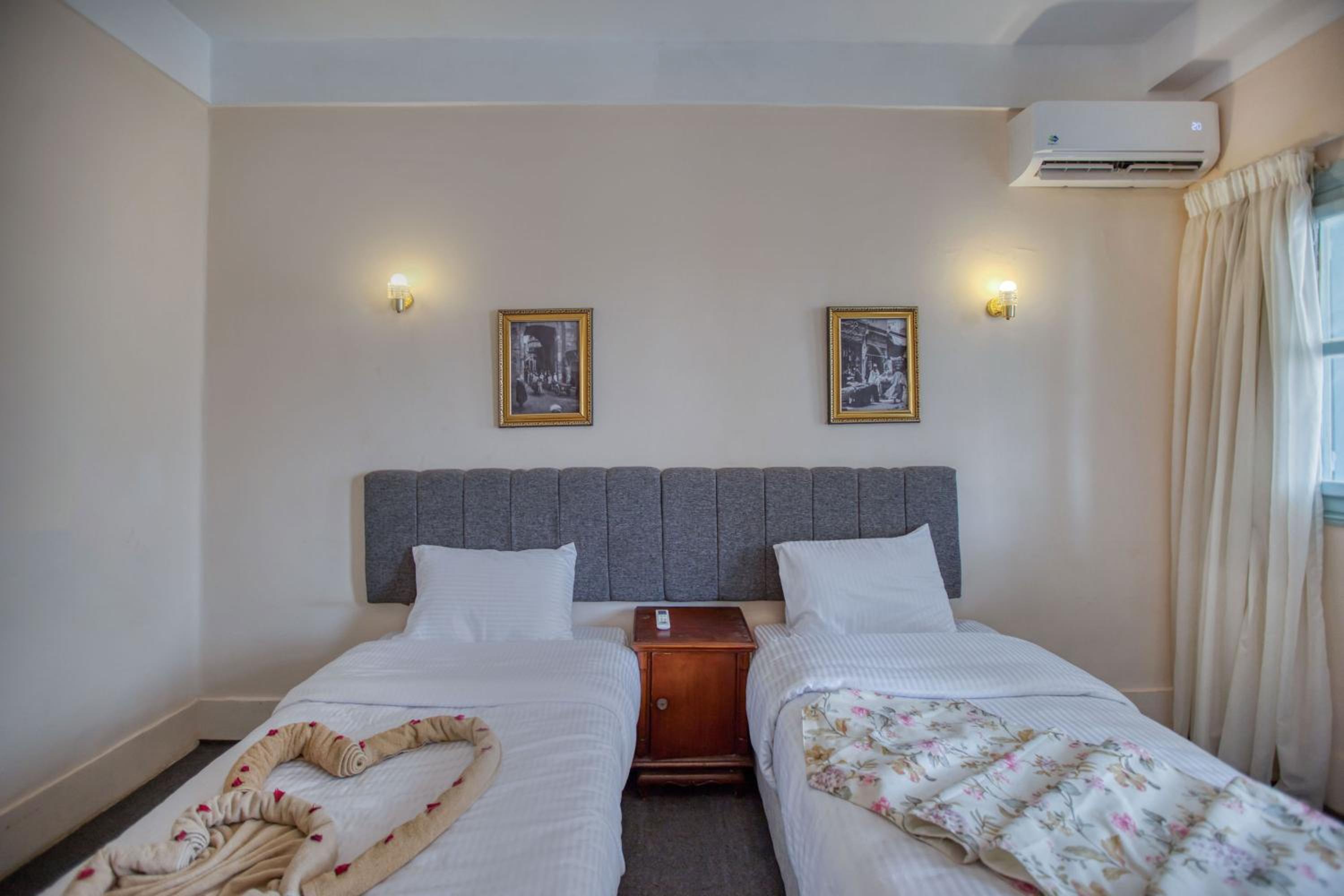 Suite with Terrace - Pyramids View