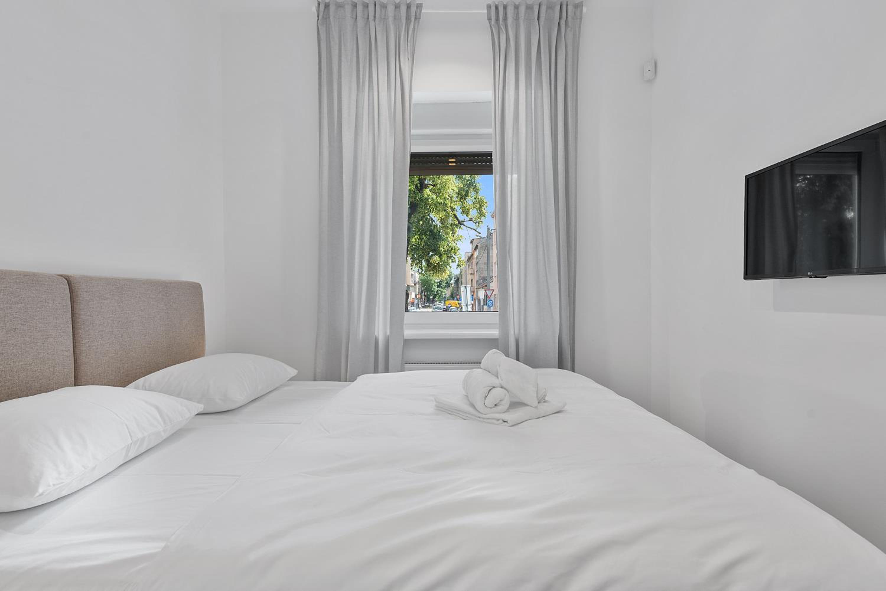 Two-Bedroom Apartment with City View