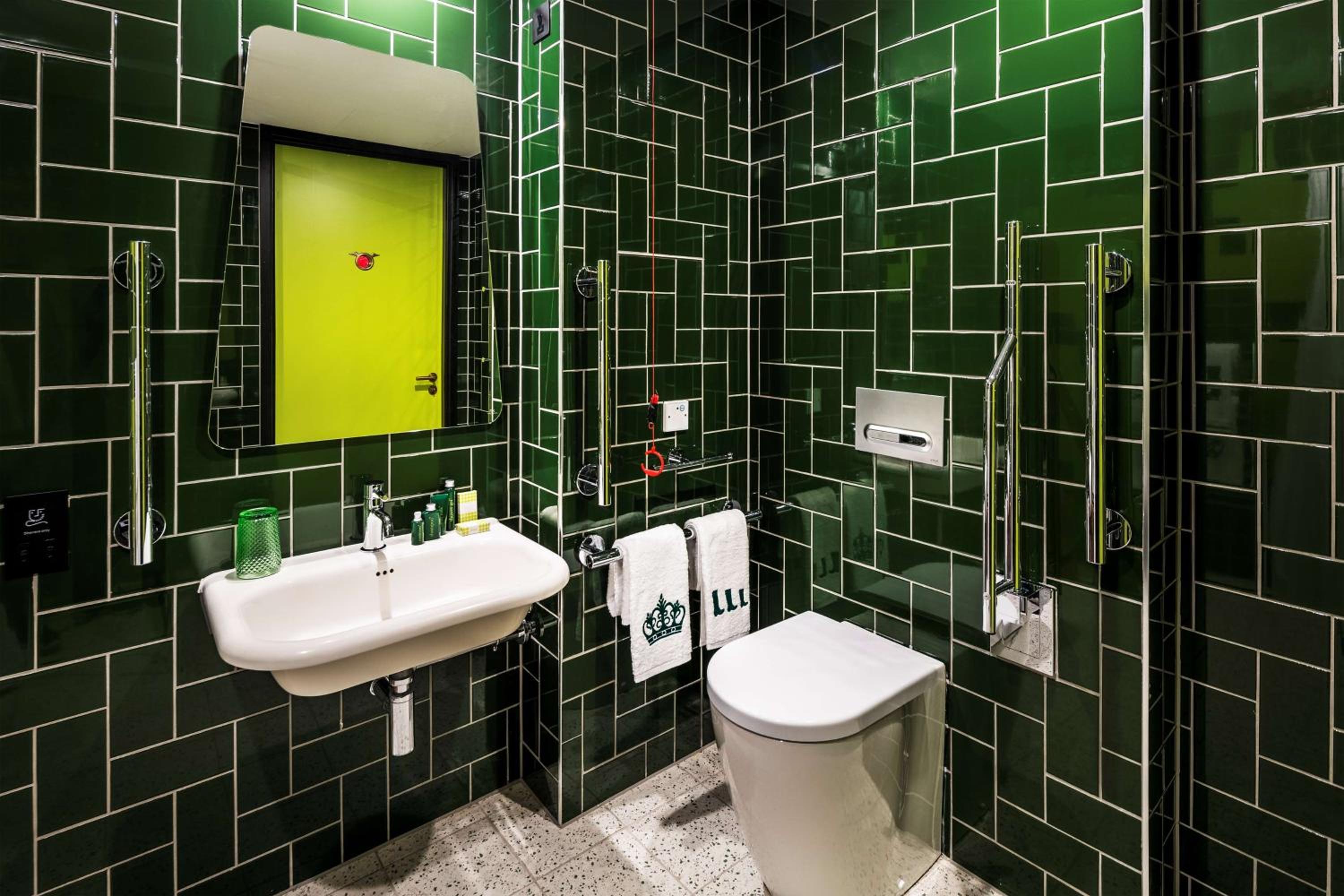 Nhow Superior Room Free Parking Promo photo 2