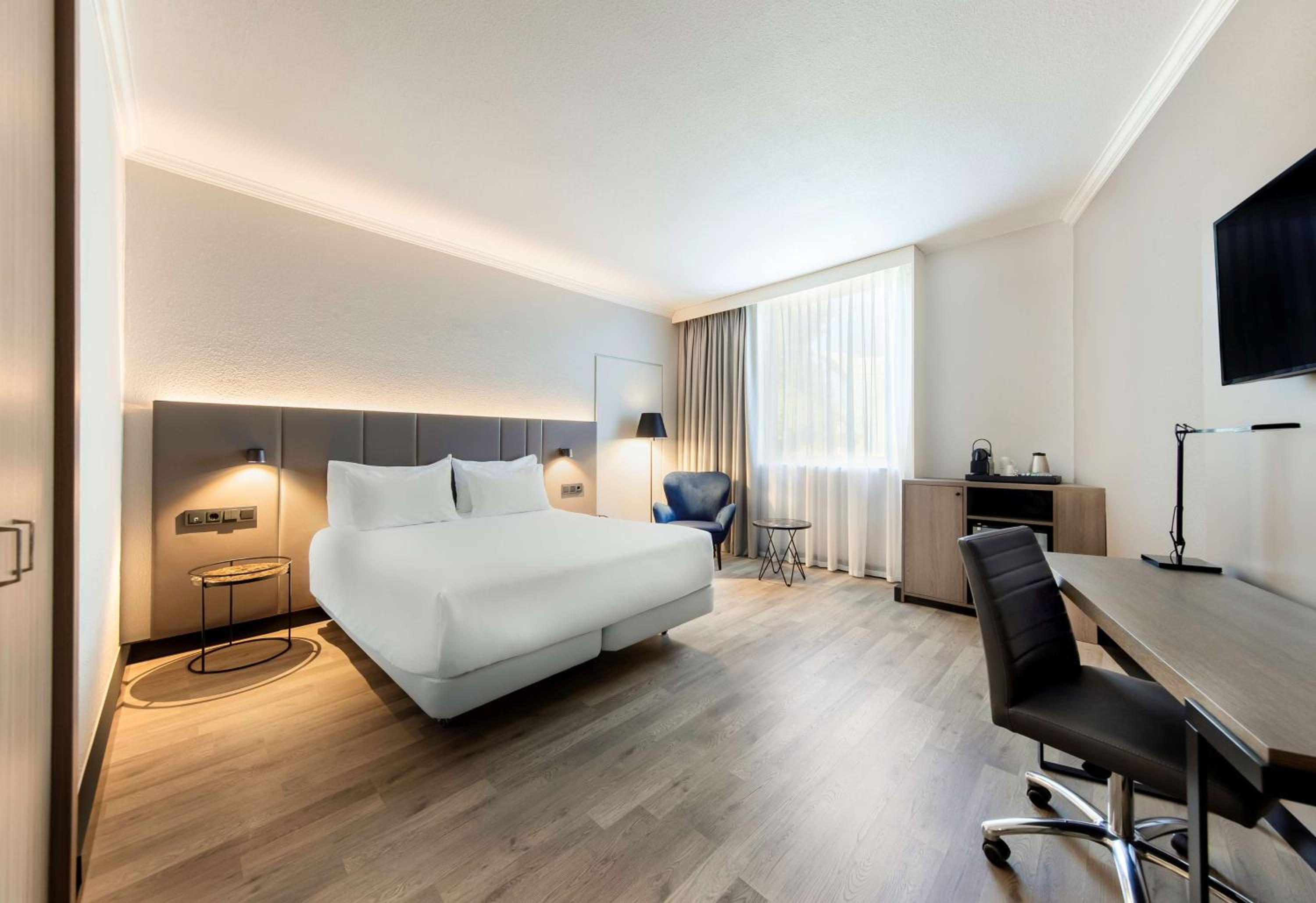 Superior Double or Twin Room - Photo 1