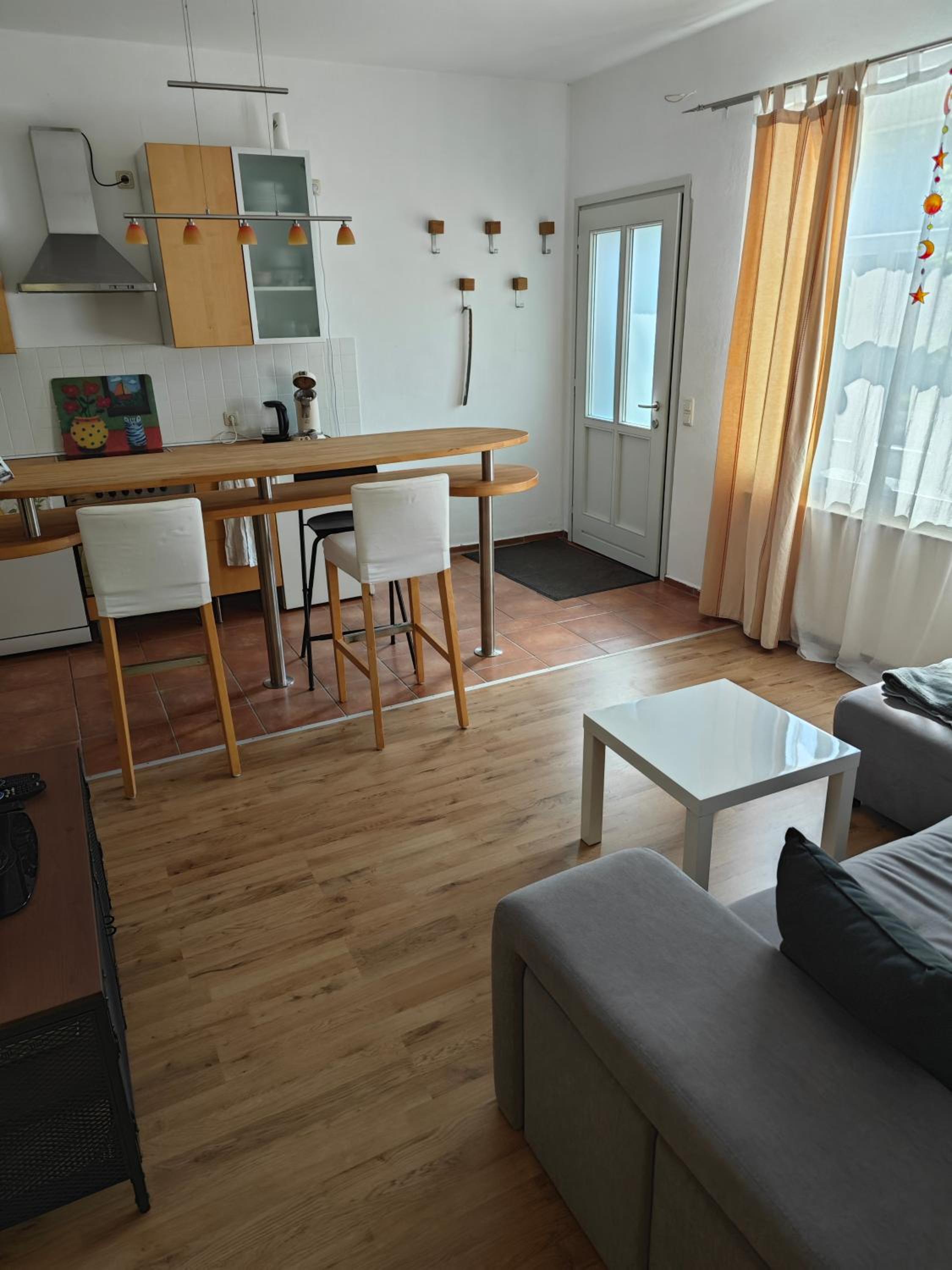 One-Bedroom Apartment photo 3