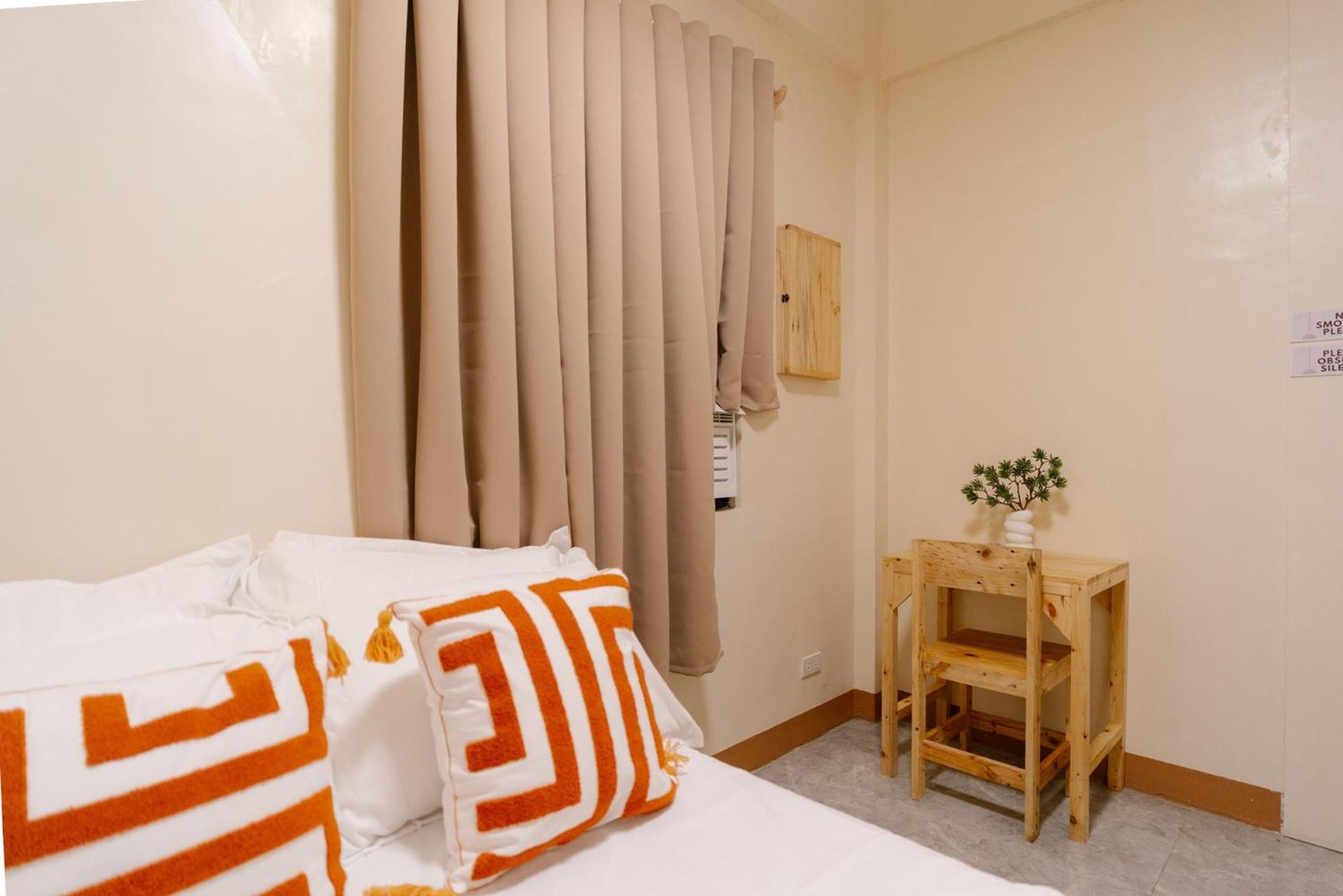 Twin Room with Private Bathroom photo 1