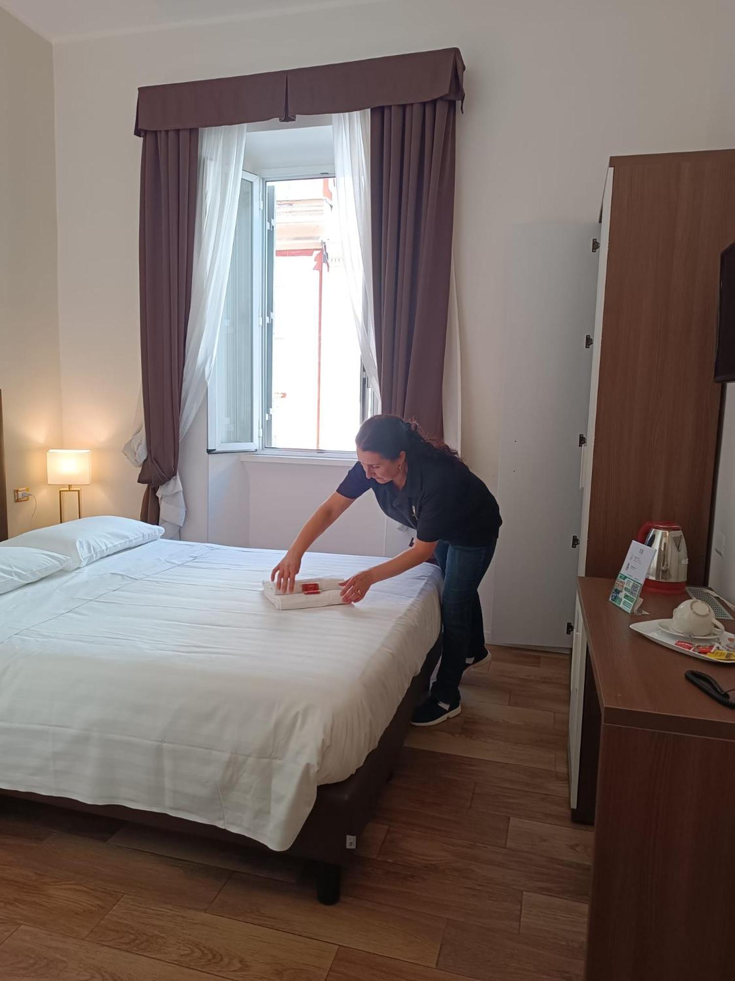 Standard Double or Twin Room photo 2