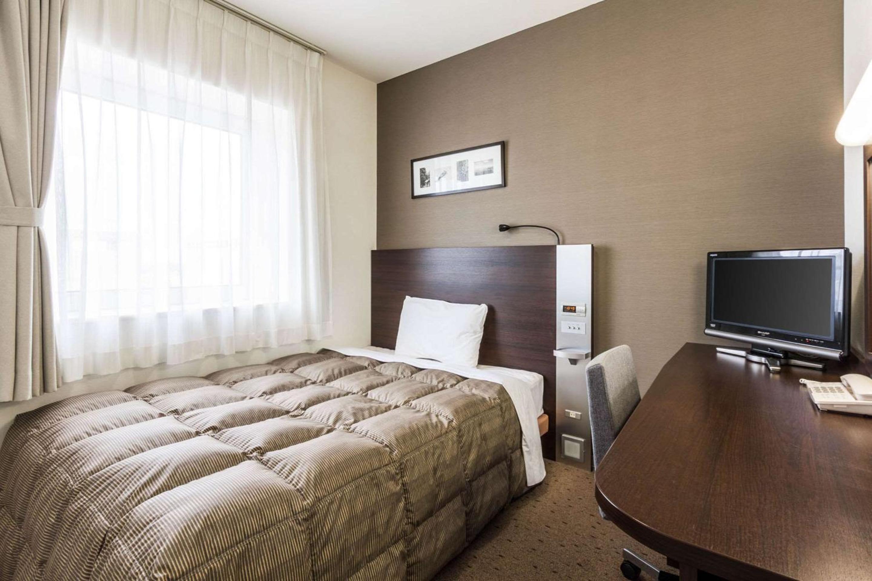 Double Room - Non-Smoking  - Photo 1